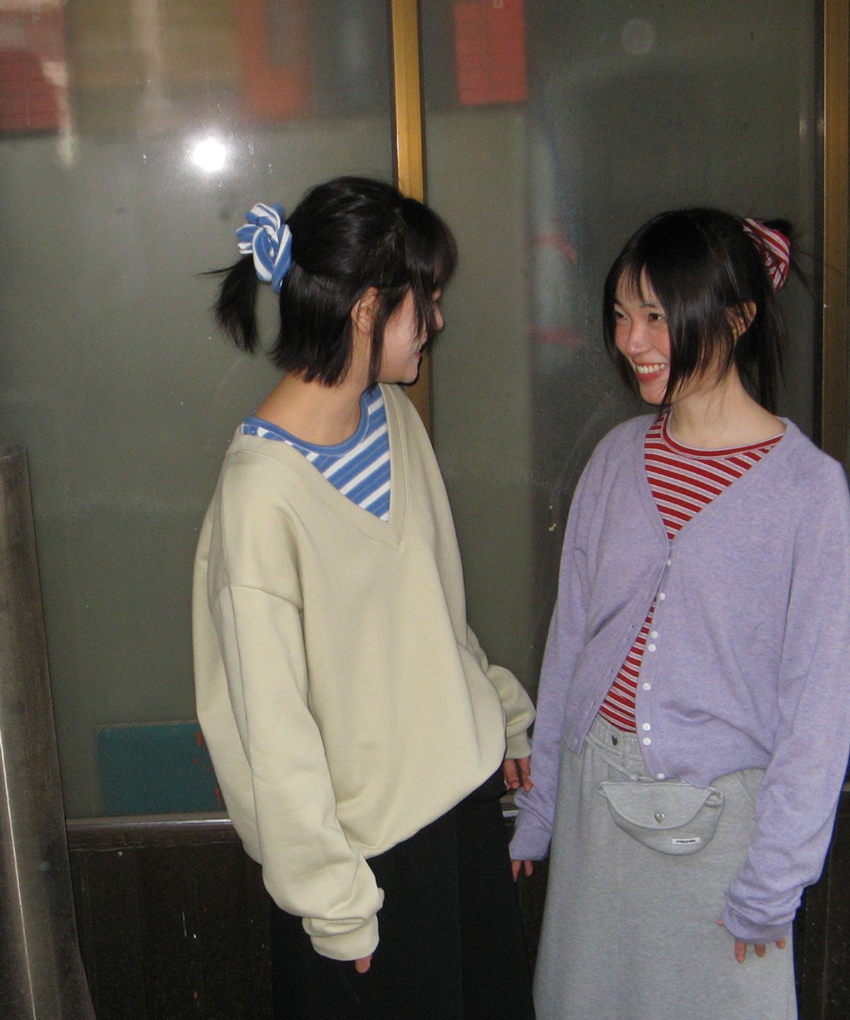 론론(RONRON) RRAC V NECK OVER FIT SWEATSHIRT SOFT GREEN
