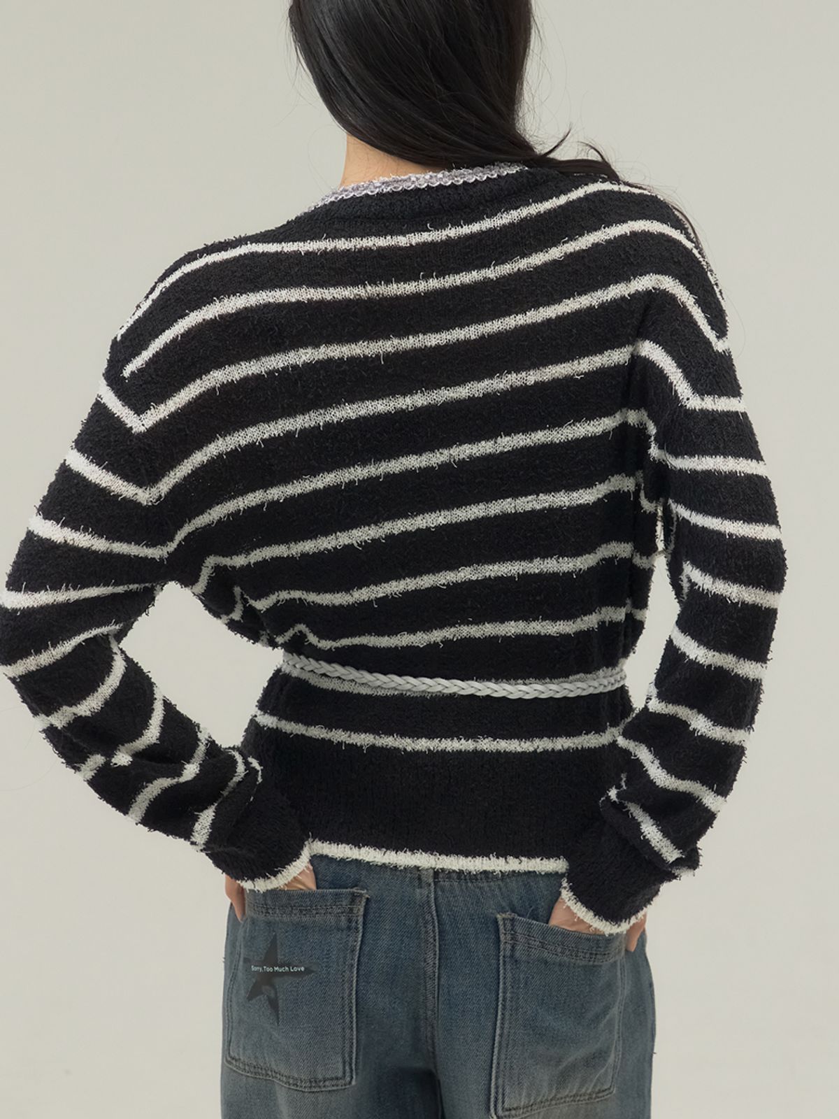 쏘리, 투 머치 러브(SORRY, TOO MUCH LOVE) Fringe Trim Marine Knit Cardigan_Black