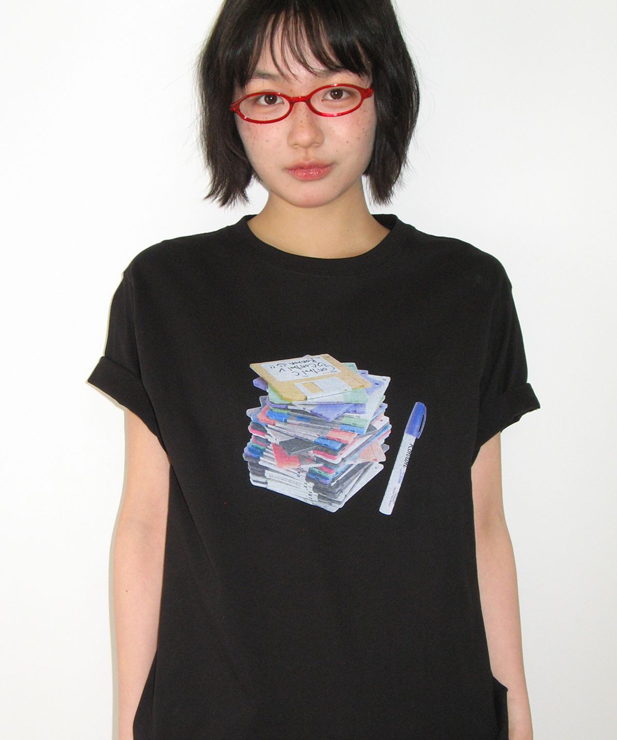 론론(RONRON) FLOPPY DISK BASIC FIT T SHIRT BLACK