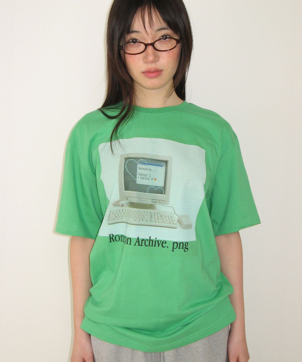 론론(RONRON) RETRO COMPUTER GRAPHIC OVER FIT T SHIRT GREEN