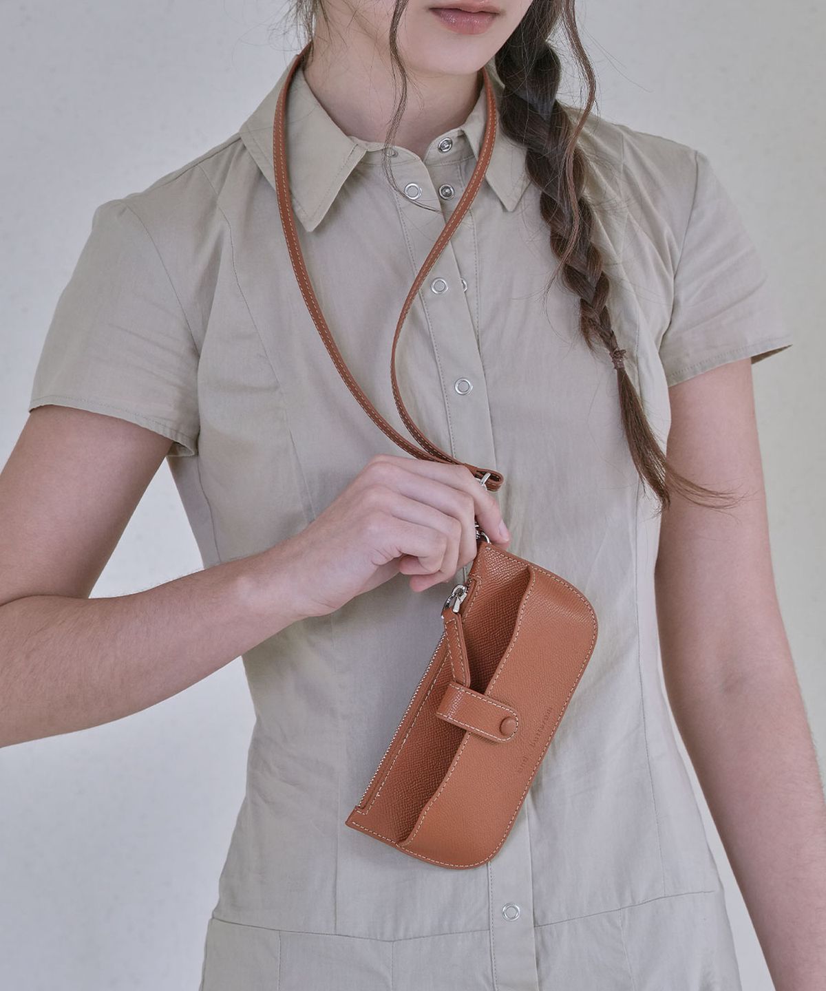 앤버터럼(ANDBUTTERUM) Cove_Sunglasses Case_Camel(BU6BAC01CA)