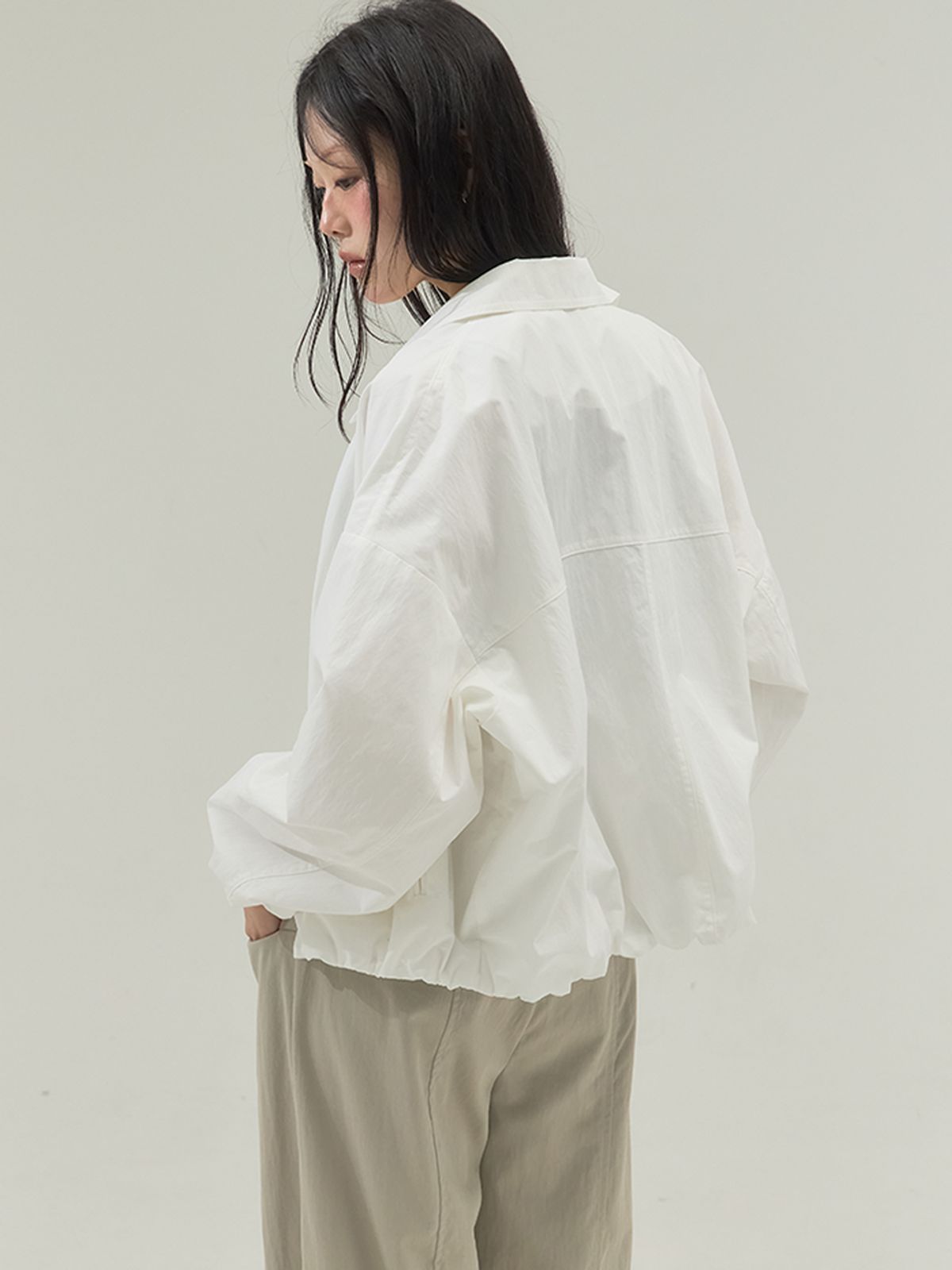 쏘리, 투 머치 러브(SORRY, TOO MUCH LOVE) Soft Air Short Coach Jacket_Ivory