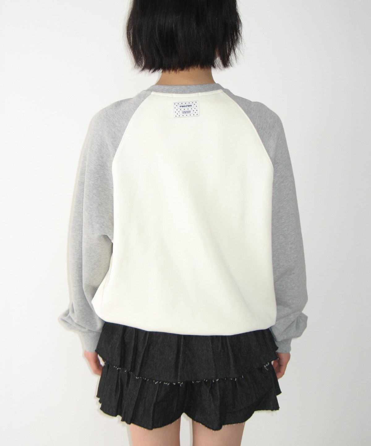 론론(RONRON) COLLARLESS RAGLAN ZIP UP CREAM