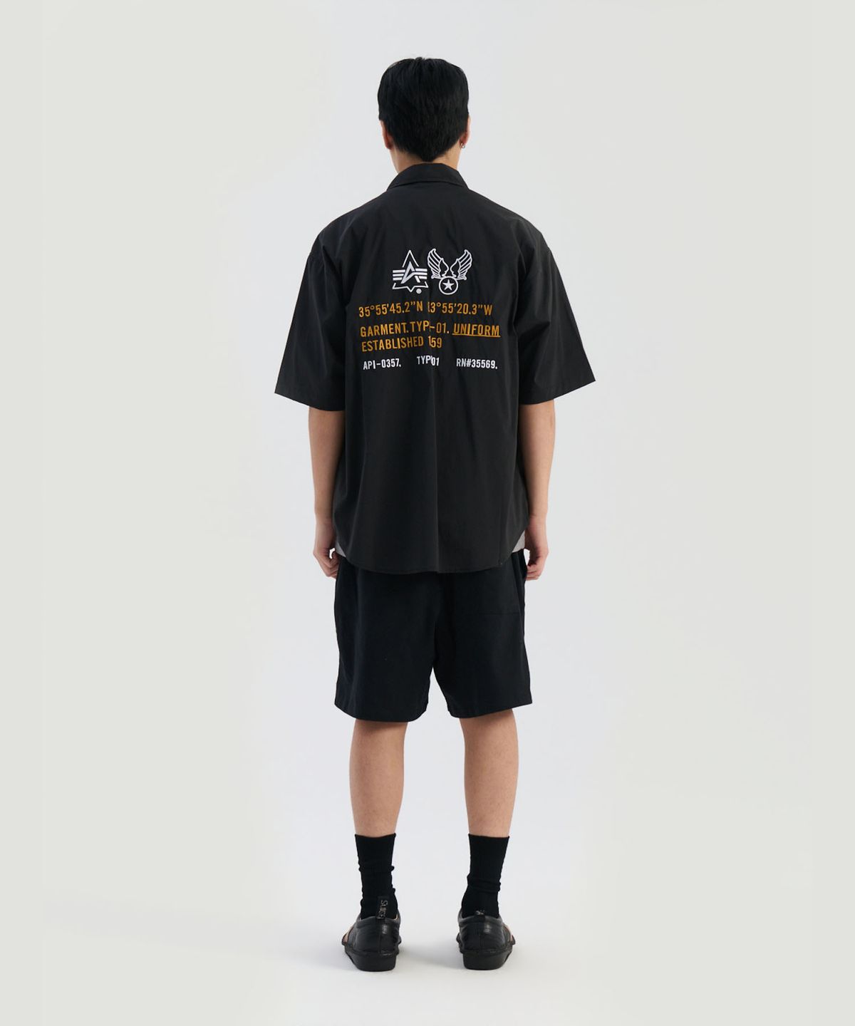 알파 인더스트리(ALPHA INDUSTRIES) SS 퍼티그 릴랙스드 데코 셔츠 블랙