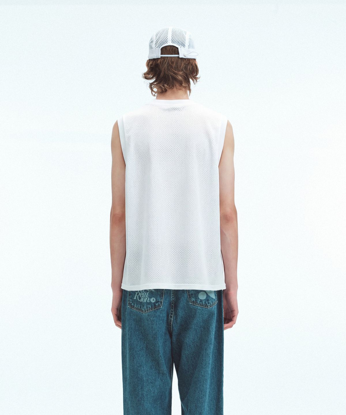 레스트앤레크레이션(REST&RECREATION) ANIME LOGO MESH VEST - WHITE