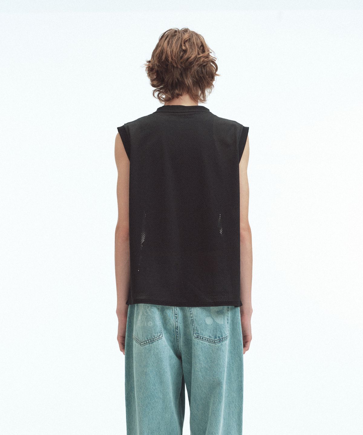레스트앤레크레이션(REST&RECREATION) ANIME LOGO MESH VEST - BLACK