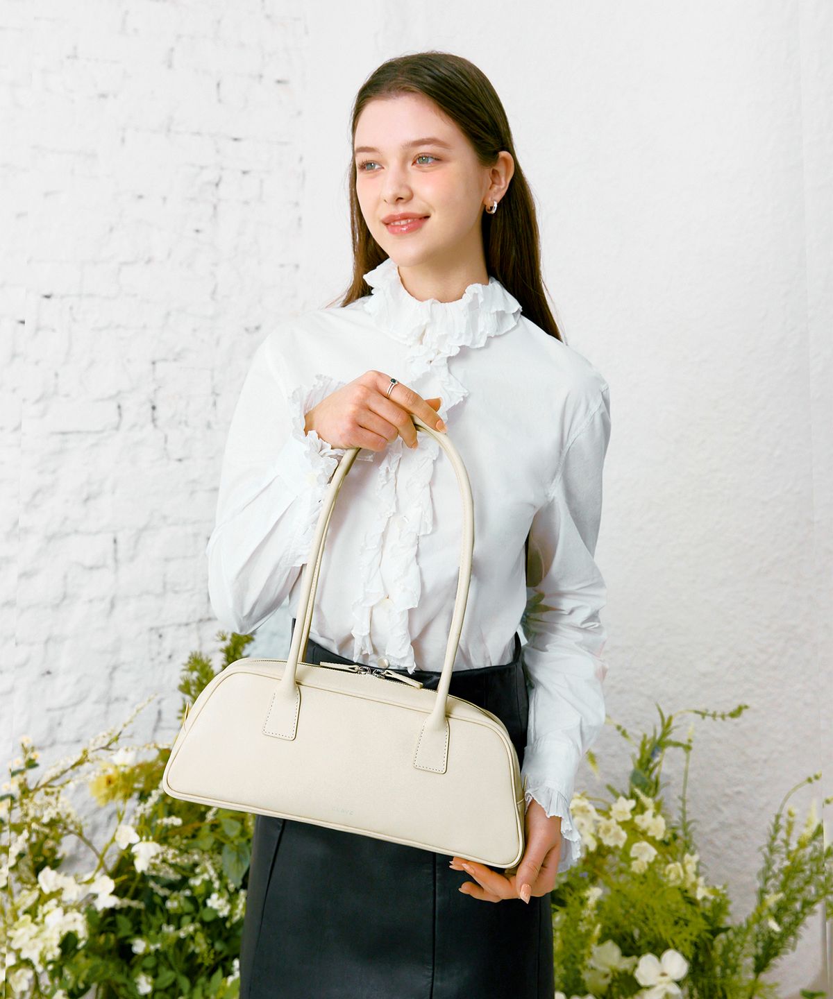 끌라베(CLAVE) 루비 아이보리 숄더백 (RUBY Ivory Shoulder Bag)