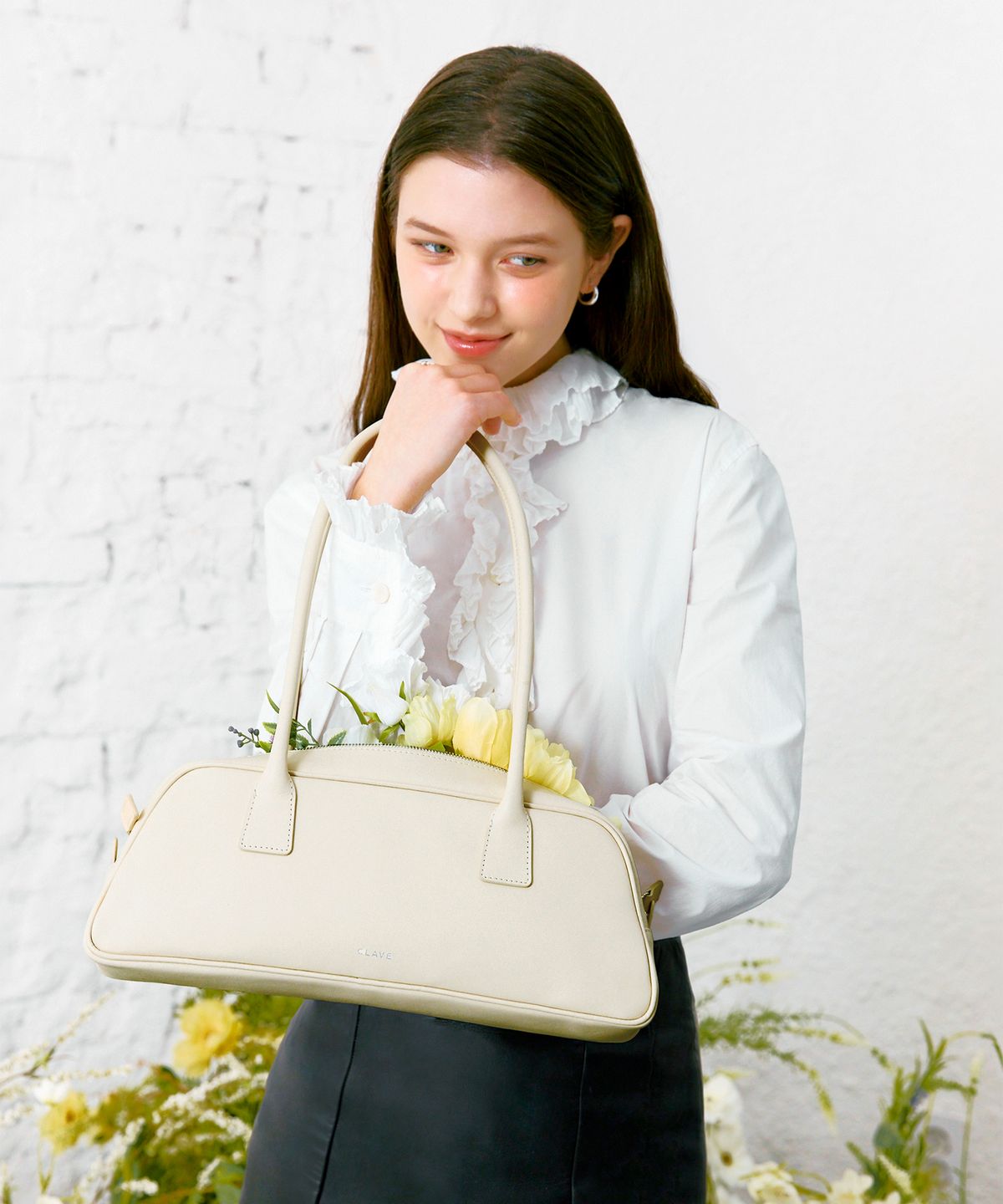 끌라베(CLAVE) 루비 아이보리 숄더백 (RUBY Ivory Shoulder Bag)