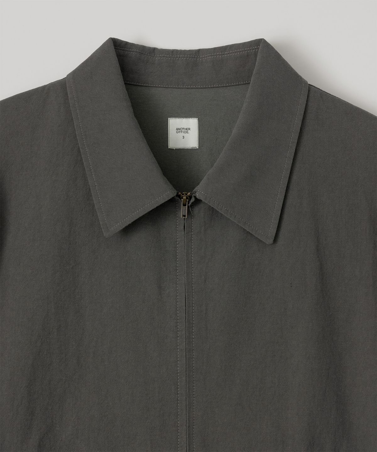 어나더 오피스(ANOTHER OFFICE) Soutien Collar Blouson (Charcoal)