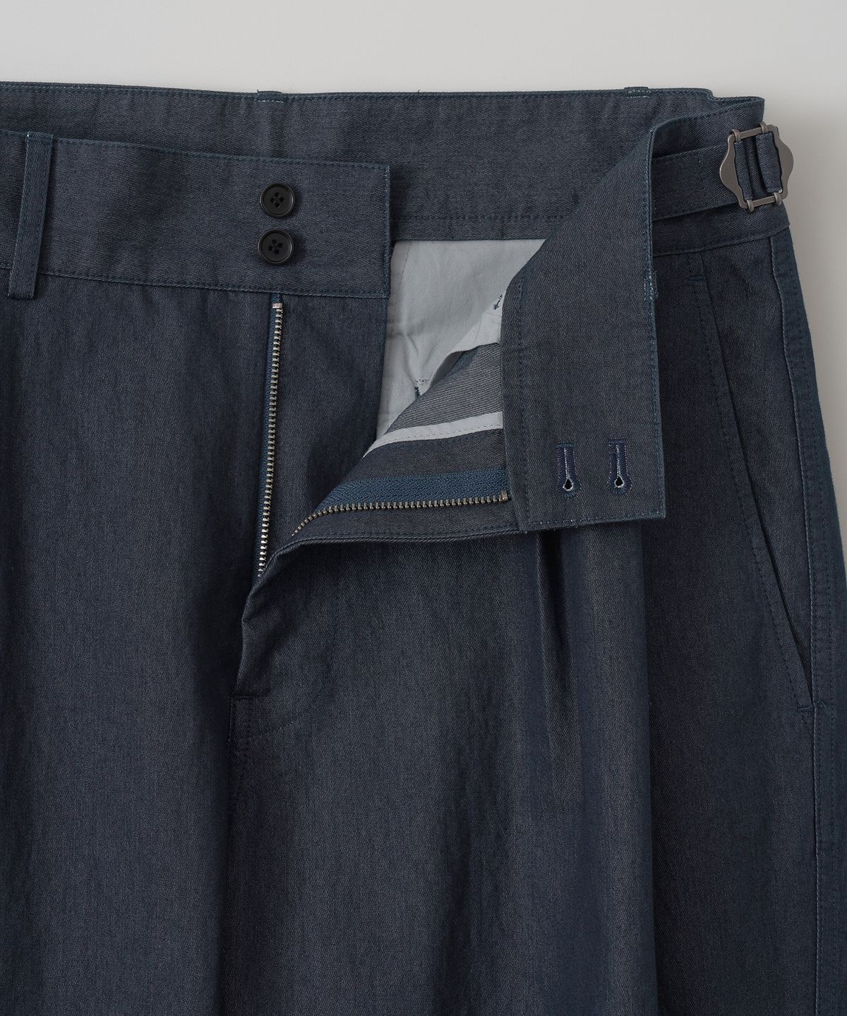 어나더 오피스(ANOTHER OFFICE) Santiago Officer Denim Pants (Indigo)