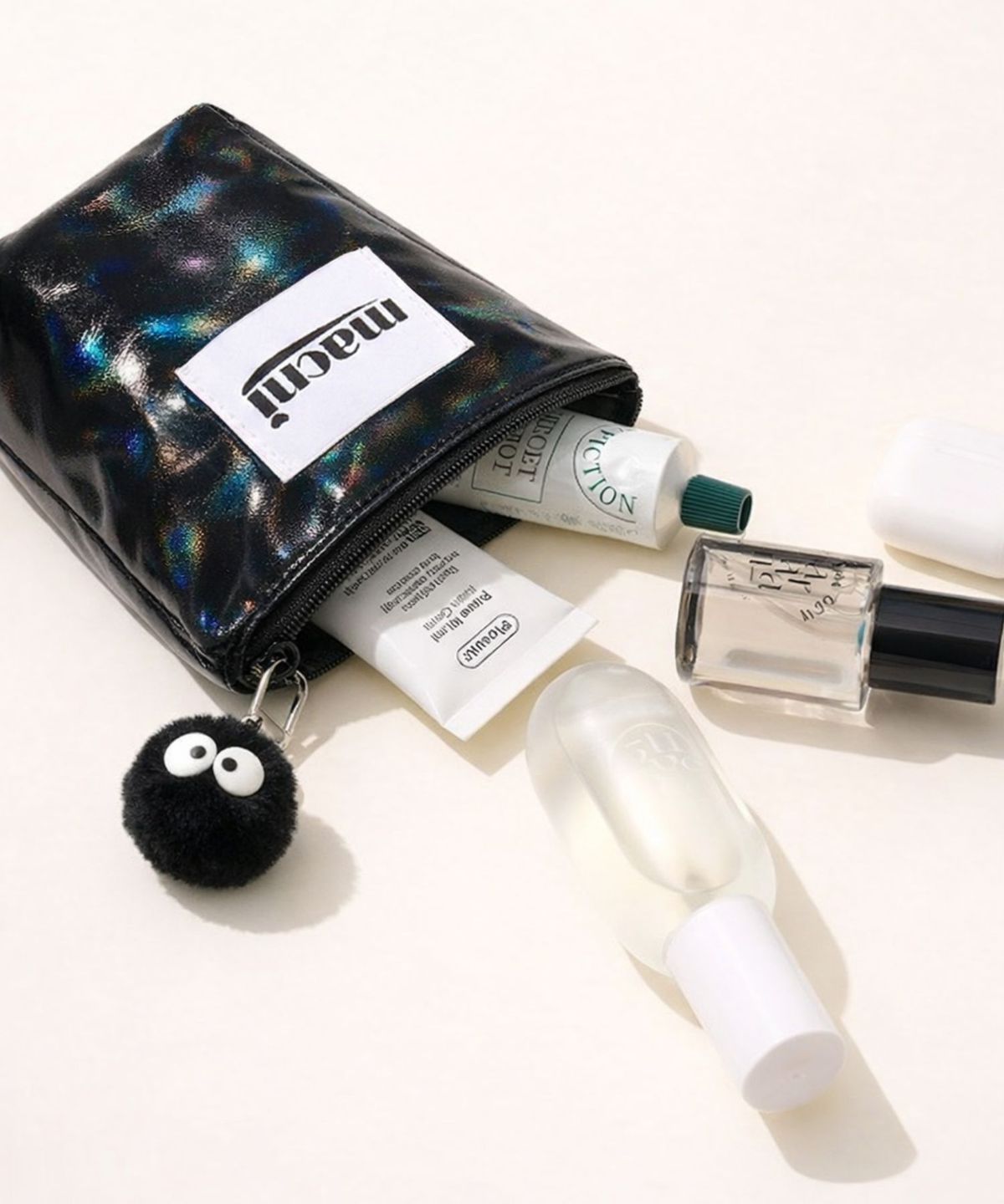 마크니(MACNI) COSMIC STANDY POUCH BLACK