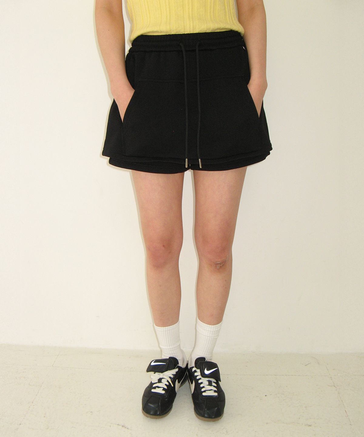 론론(RONRON) FRONT POCKET SKIRT PANTS BLACK