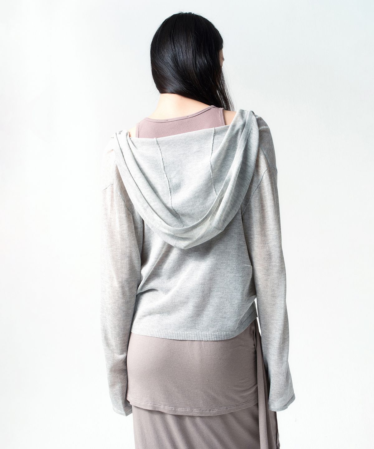 인사일런스 우먼(INSILENCE WOMEN) 카울넥 후드 니트 MELANGE GREY