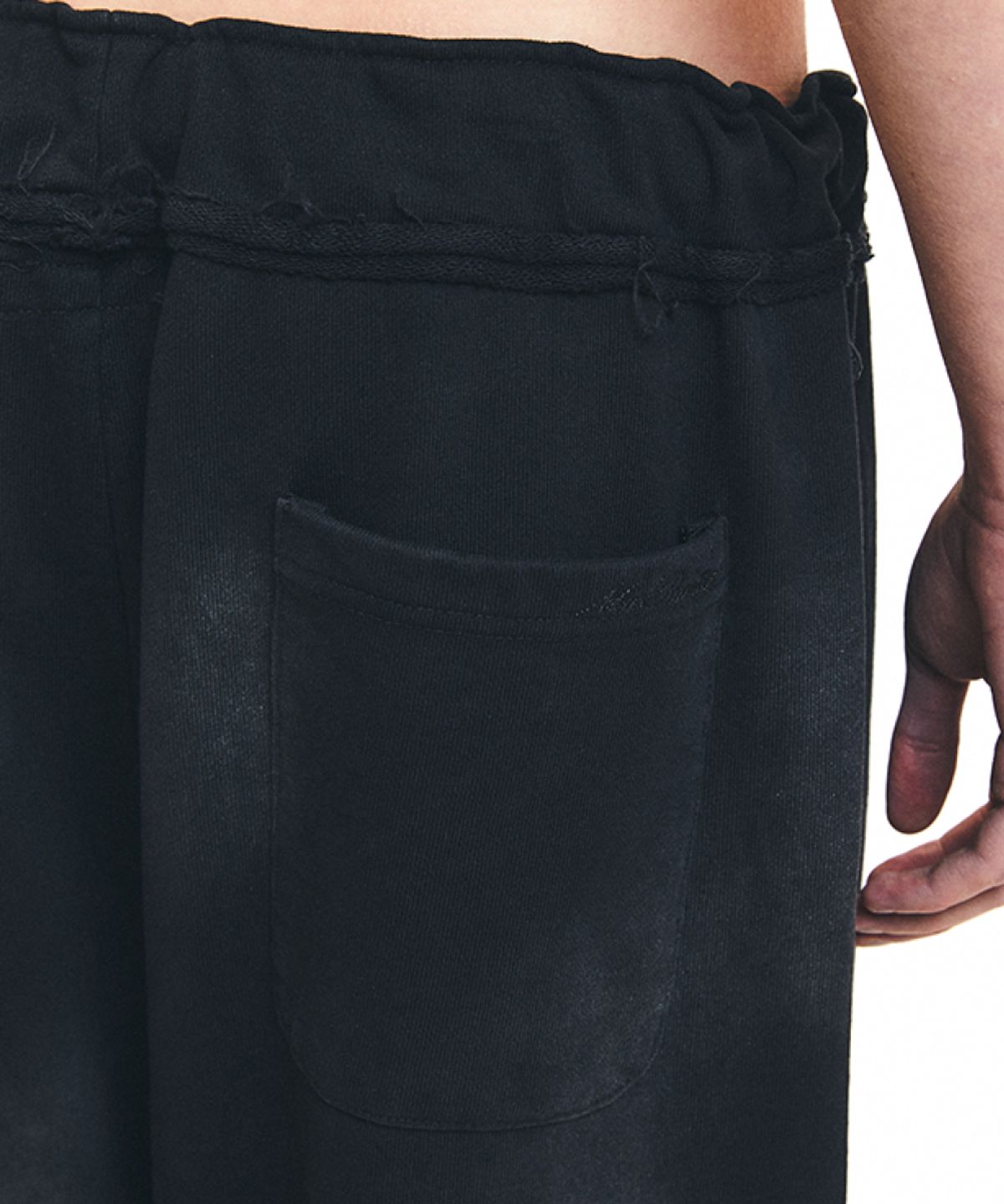 레어리티스(NINE RARITIES) Washed Frayed Sweatpants