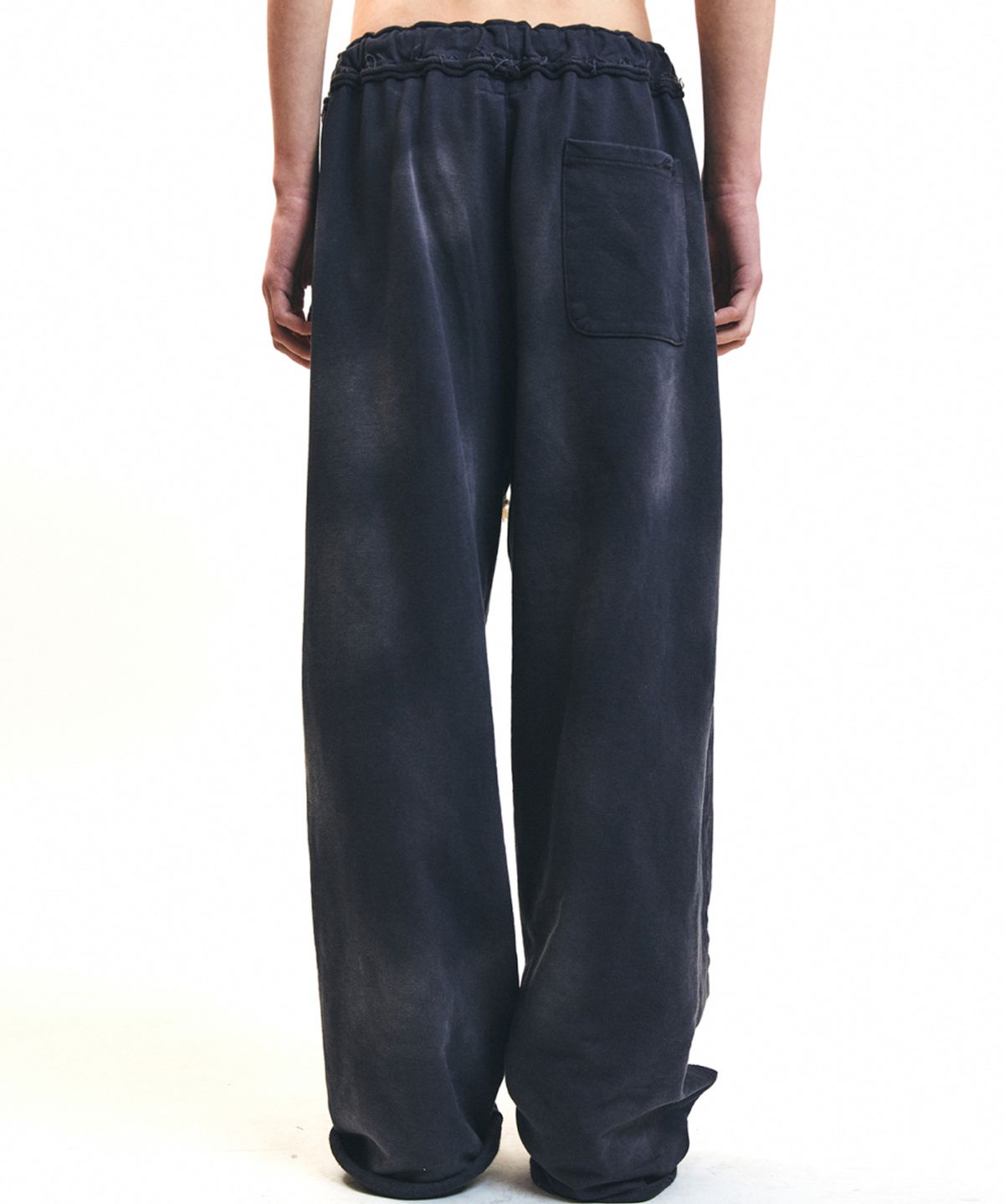 레어리티스(NINE RARITIES) Washed Frayed Sweatpants