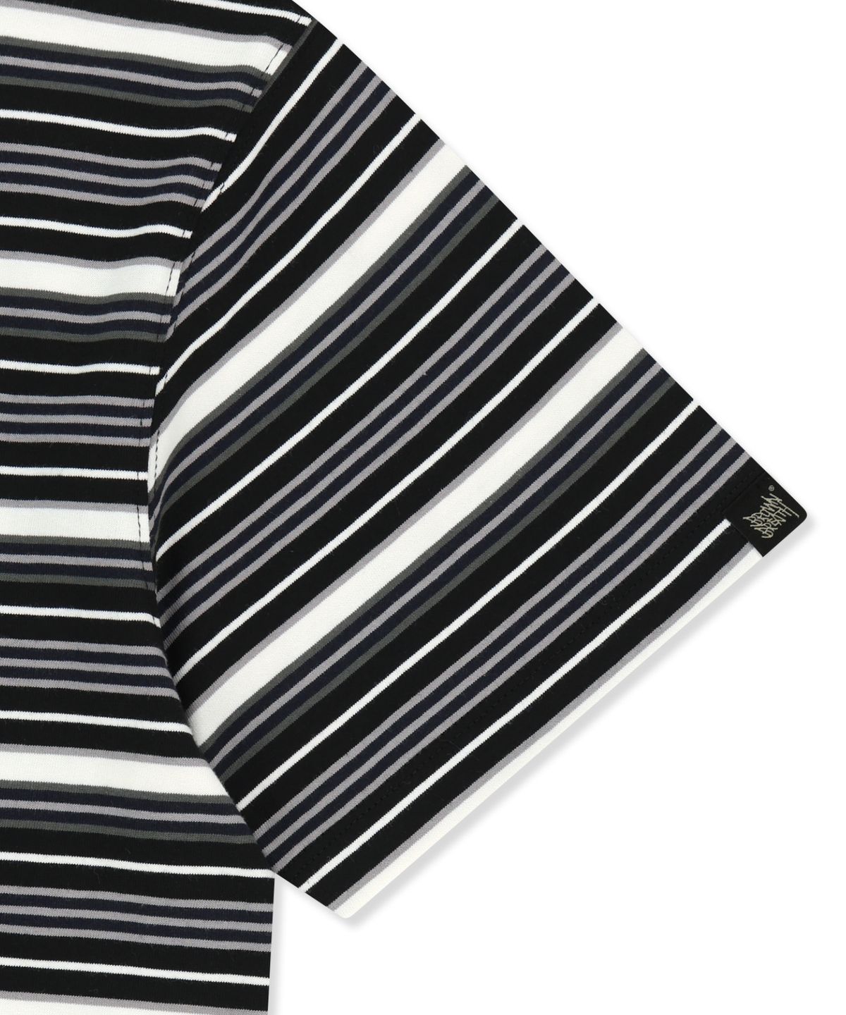 브라운브레스(BROWNBREATH) STRIPE CROP TAG TEE - BLACK