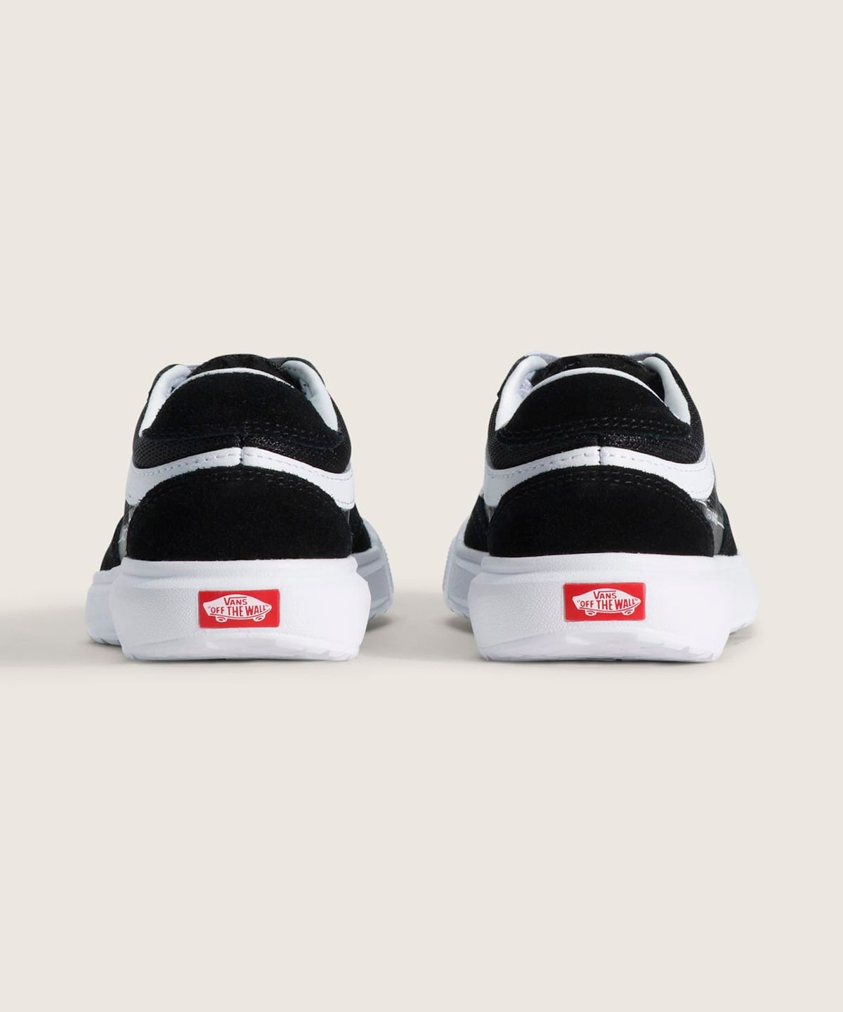 반스 키즈(VANS KIDS) 울트라 레인지 2.0 SE 키즈 - 블랙화이트 / VN000EDKBA21
