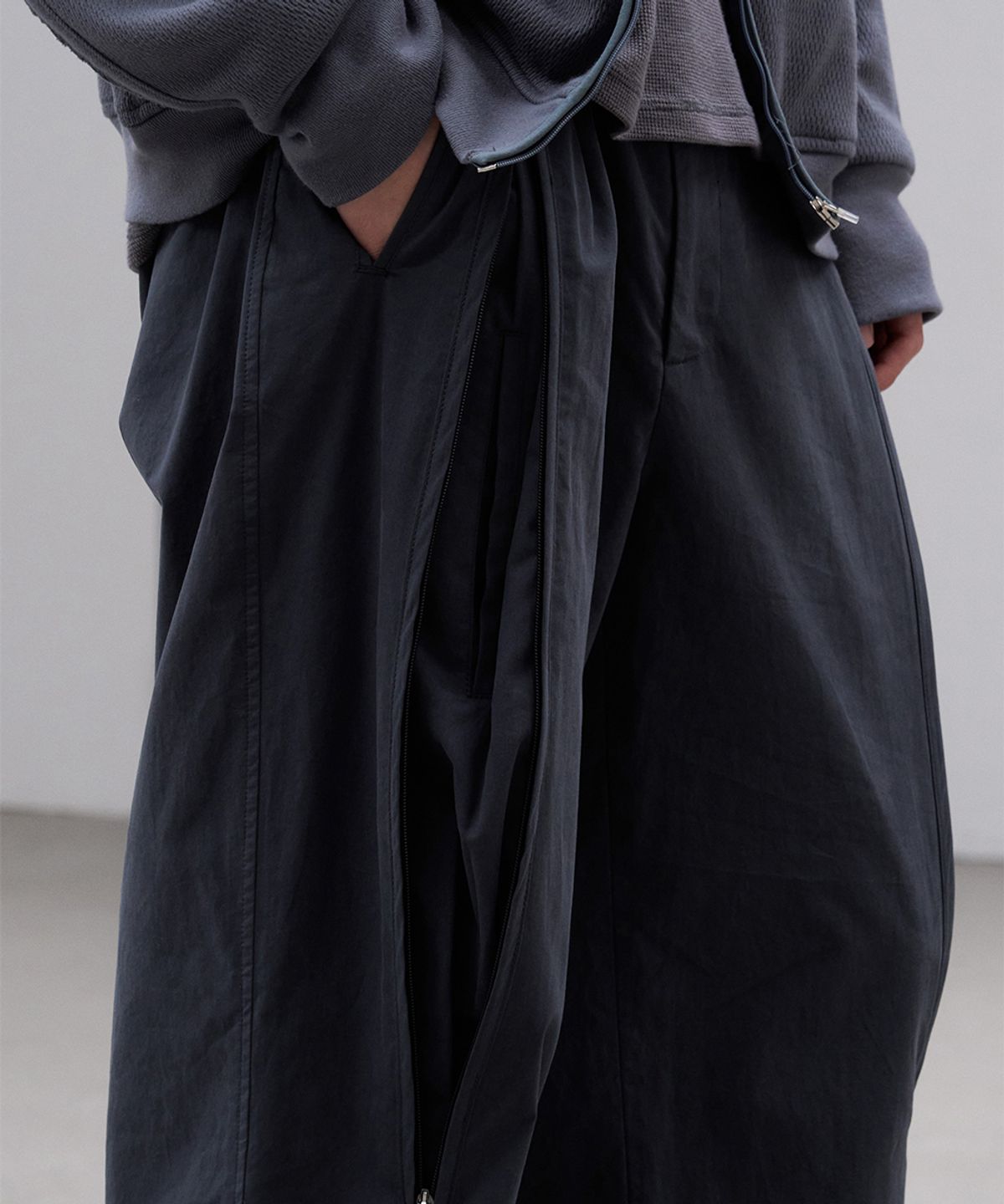 폼리쉬(FORMLICH) FLIGHT PANTS / CHARCOAL