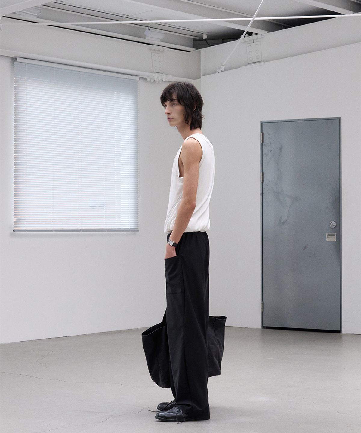 폼리쉬(FORMLICH) TWIST SLEEVELESS / WHITE & IVORY