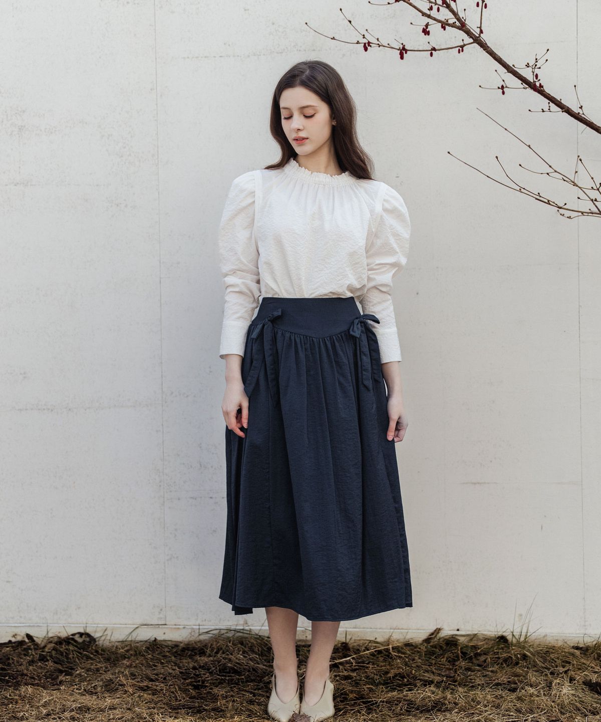 로트르드민(LAUTREDE MIN) Note Puff White Blouse