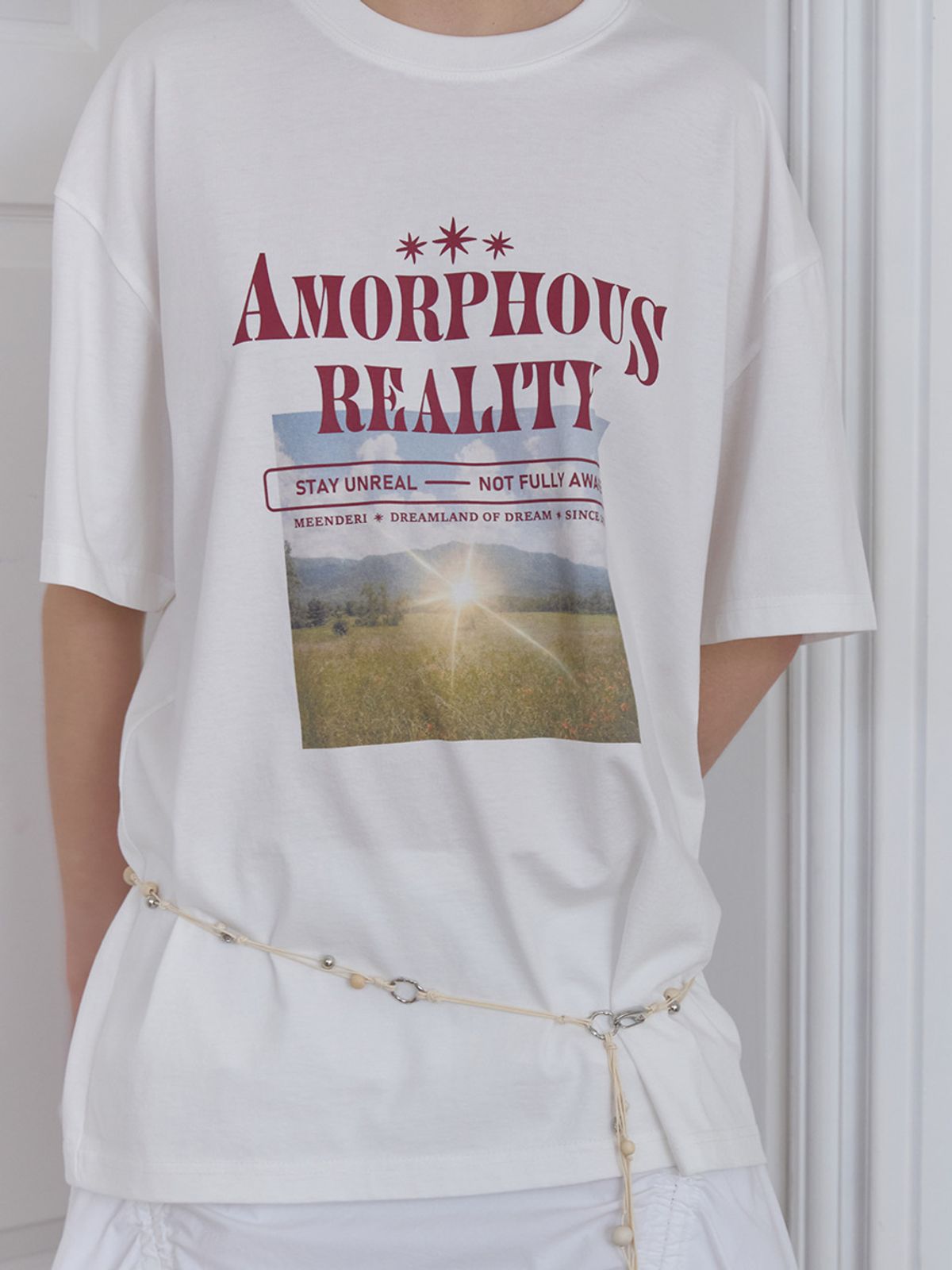 민더리(MEENDERI) AMORPHOUS REALITY T-SHIRT - WHITE
