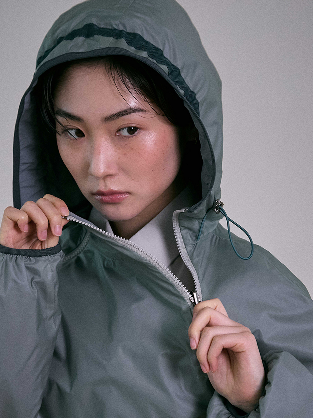 로움(ROWM) ARON WIND BREAKER (BLUE)