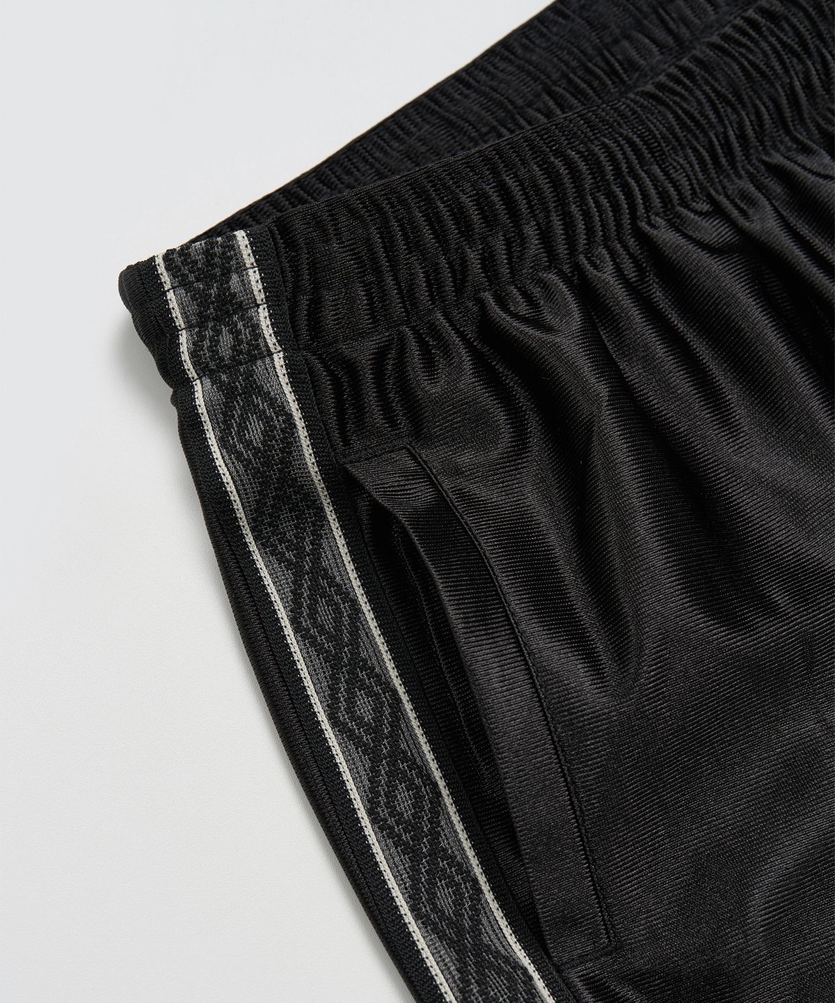 토피 우먼(TOFFEE WOMEN) W 글로시 트랙 트레이닝 팬츠 (BLACK)