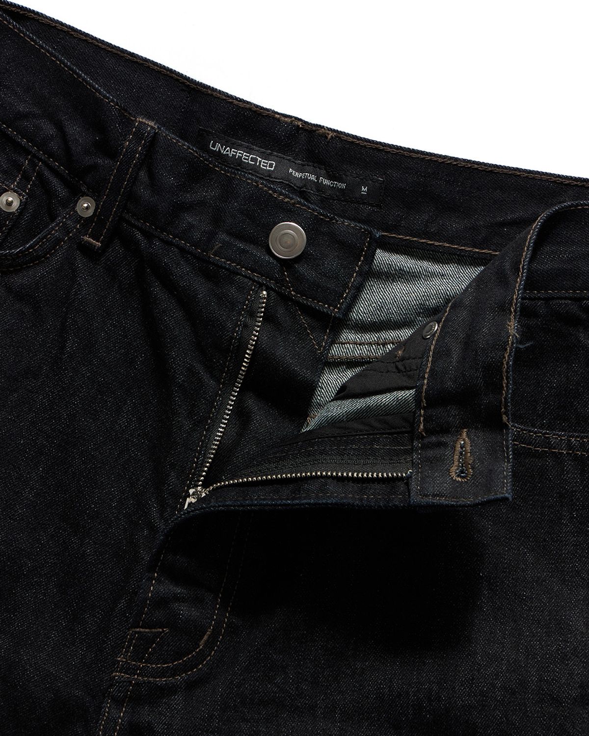 언어펙티드 에센셜(UNAFFECTED ESSENTIAL) RELAXED BERMUDA DENIM SHORTS / INDIGO