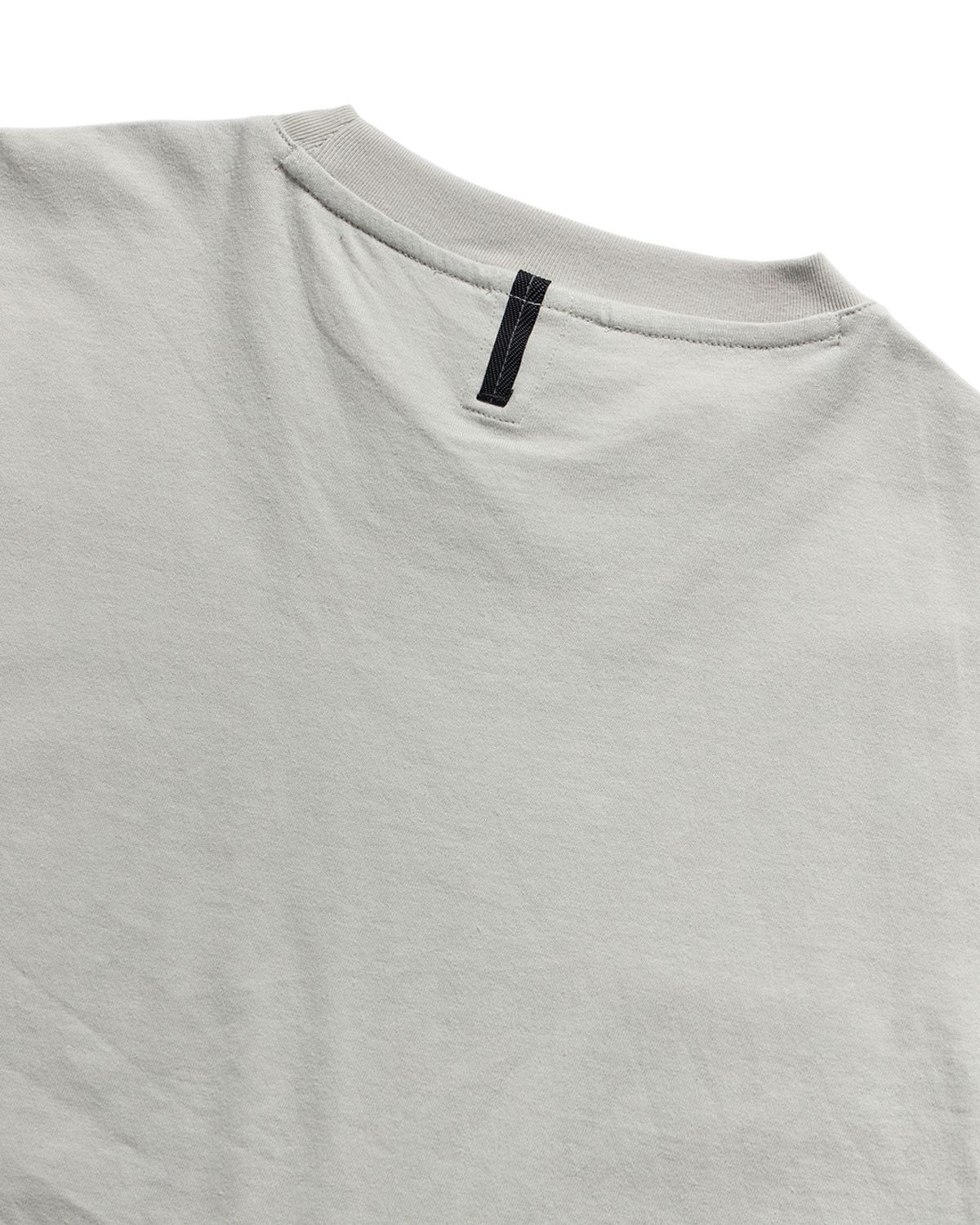 언어펙티드 에센셜(UNAFFECTED ESSENTIAL) EASY COMFORT T-SHIRT / ECRU SAGE