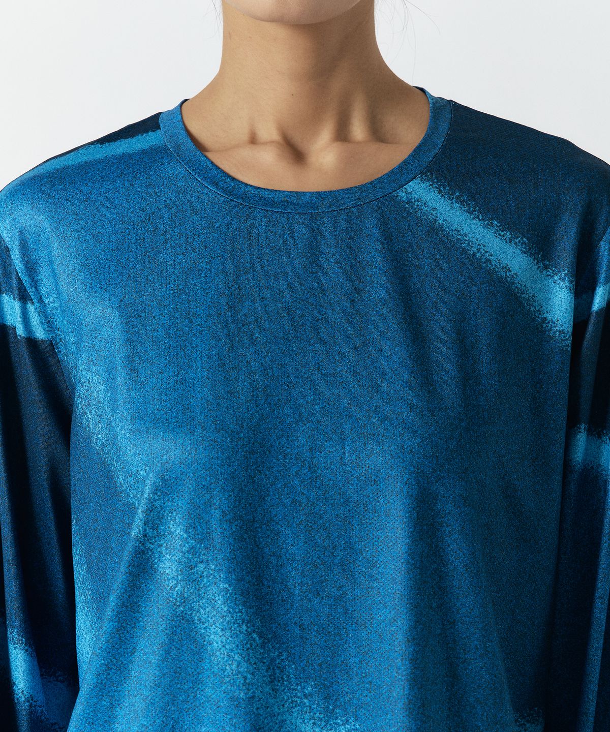 미나수(MENASOO) Flow Graphic Long Sleeve T Shirt