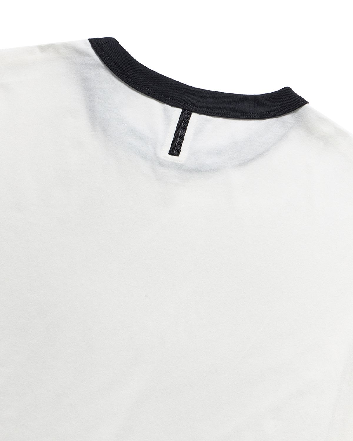 언어펙티드 에센셜(UNAFFECTED ESSENTIAL) RINGER T-SHIRT / OFF WHITE