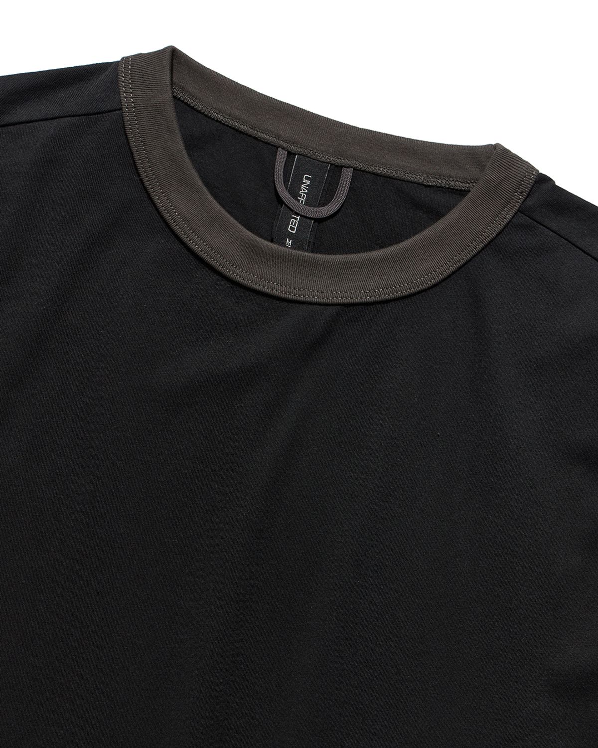 언어펙티드 에센셜(UNAFFECTED ESSENTIAL) RINGER T-SHIRT / BLACK