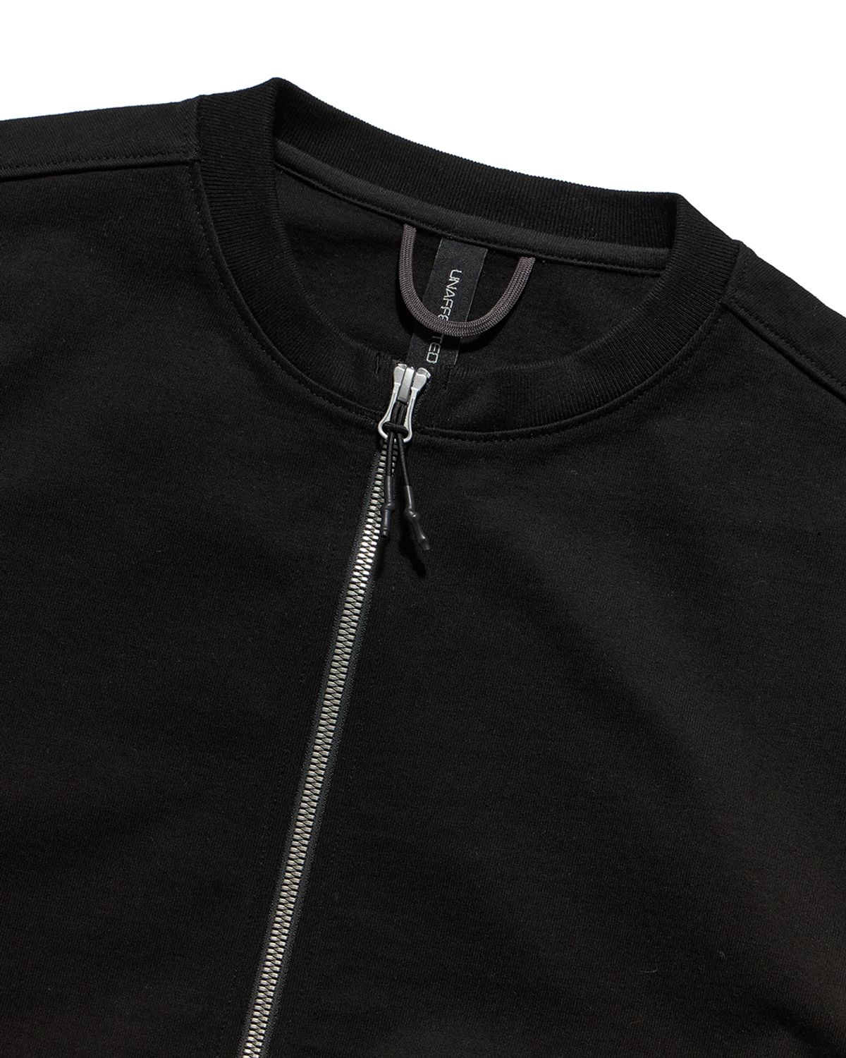 언어펙티드 에센셜(UNAFFECTED ESSENTIAL) JERSEY ZIP UP CARDIGAN / BLACK