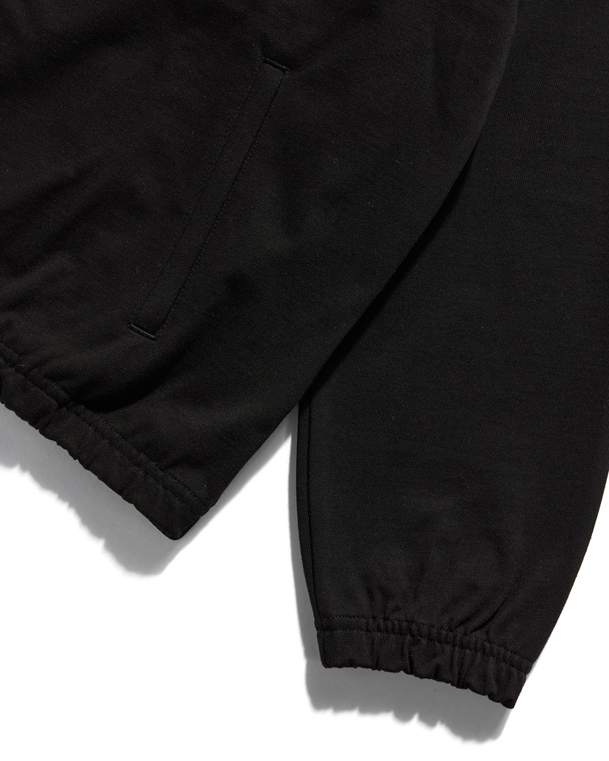 언어펙티드 에센셜(UNAFFECTED ESSENTIAL) JERSEY ZIP UP CARDIGAN / BLACK