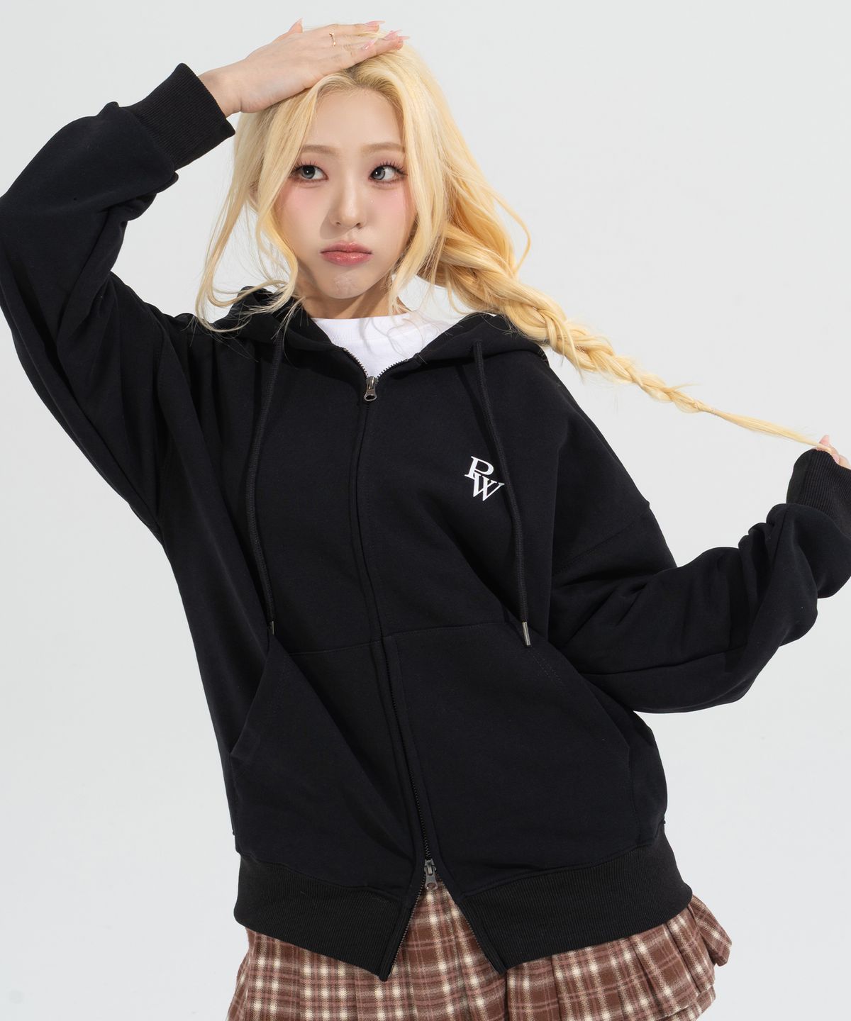 페이즈화이트(PHASEWHITE) [PHASE_1] PW LOGO HOOD ZIP-UP_BLACK / 8802026-HZ02