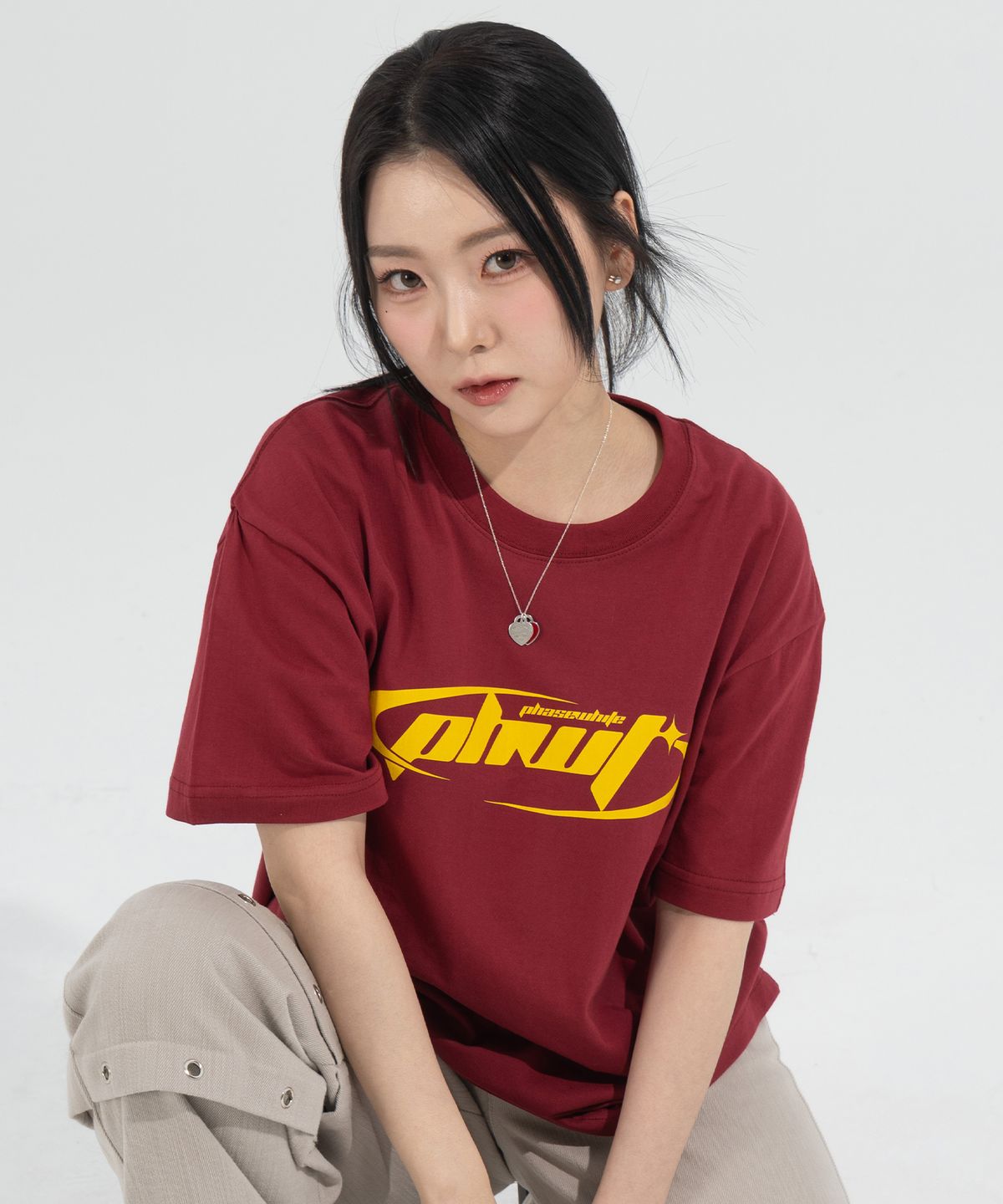 페이즈화이트(PHASEWHITE) [PHASE_1] MILLENIUM LOGO TEE_BURGUNDY / 8802026-ST04