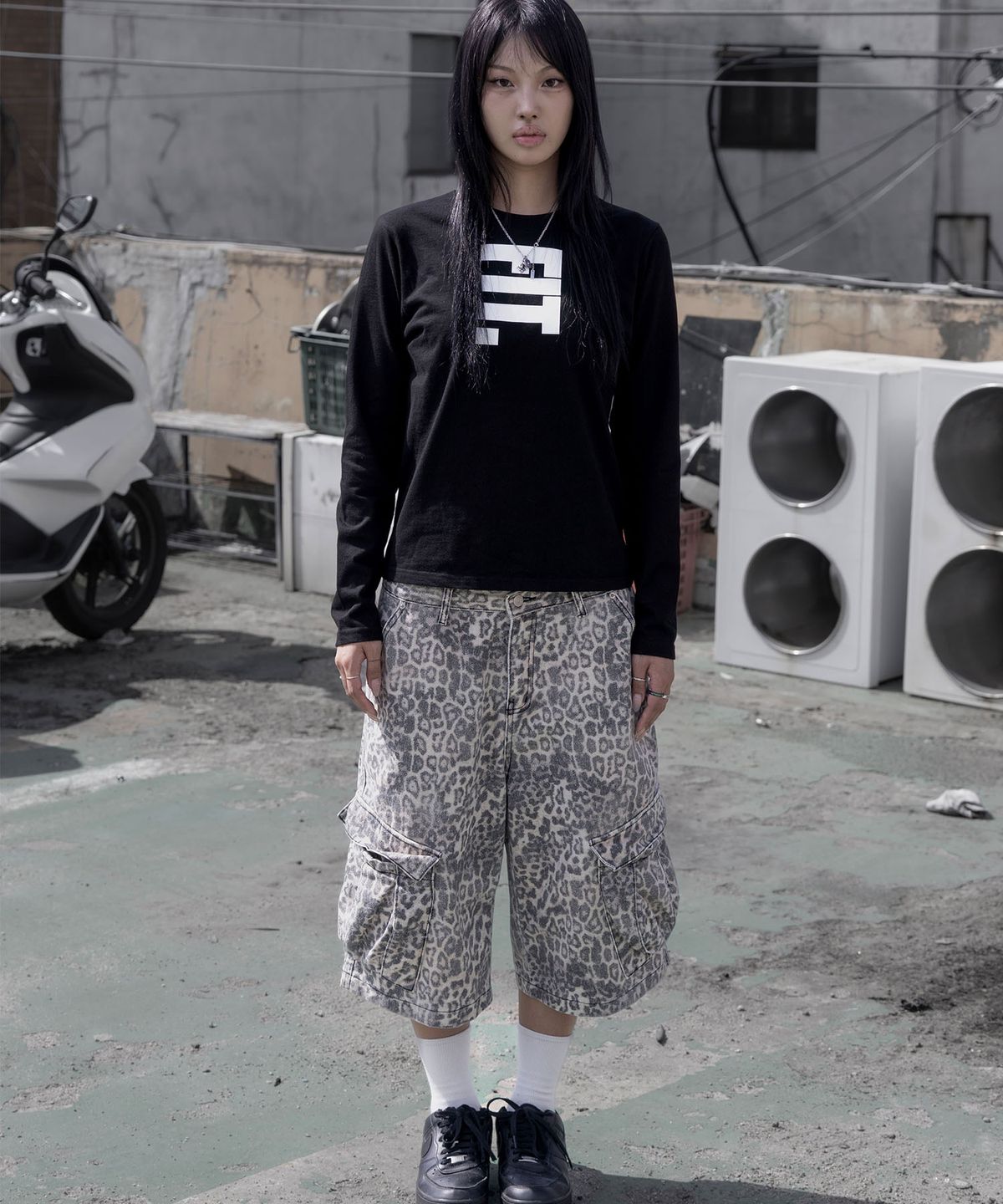 씨티씨(CTC) Unfiltered-fit long sleeve tee (black)