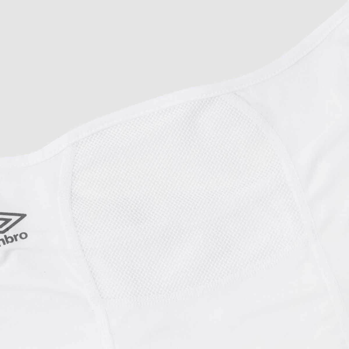엄브로(UMBRO) 스포츠 냉감 스카프 화이트 UR223SAO52