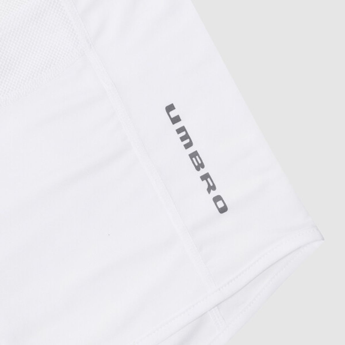 엄브로(UMBRO) 스포츠 냉감 스카프 화이트 UR223SAO52