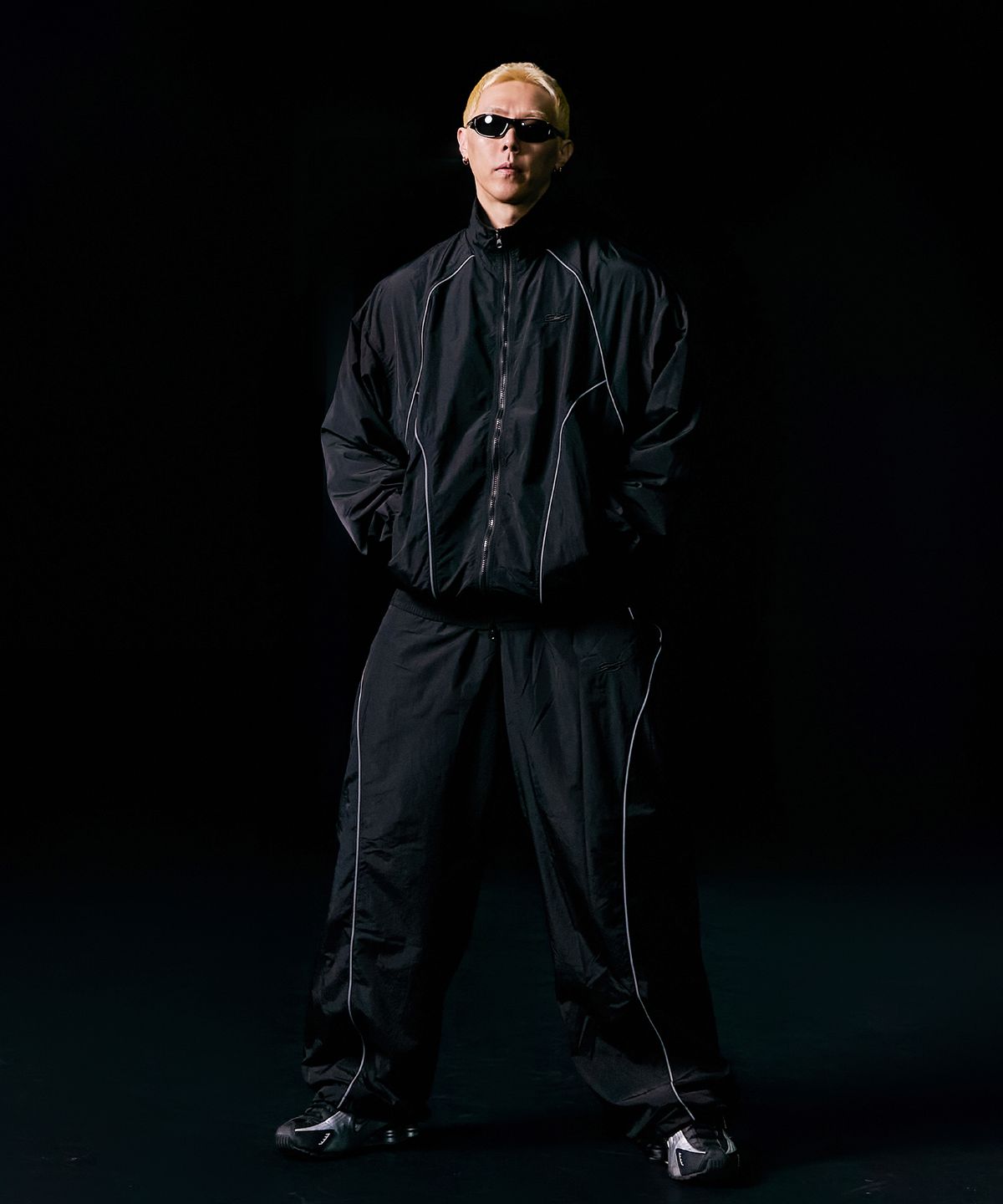 더랭크(THERANK) DRY SHELL HYBRID TRACK JACKET [BLACK]
