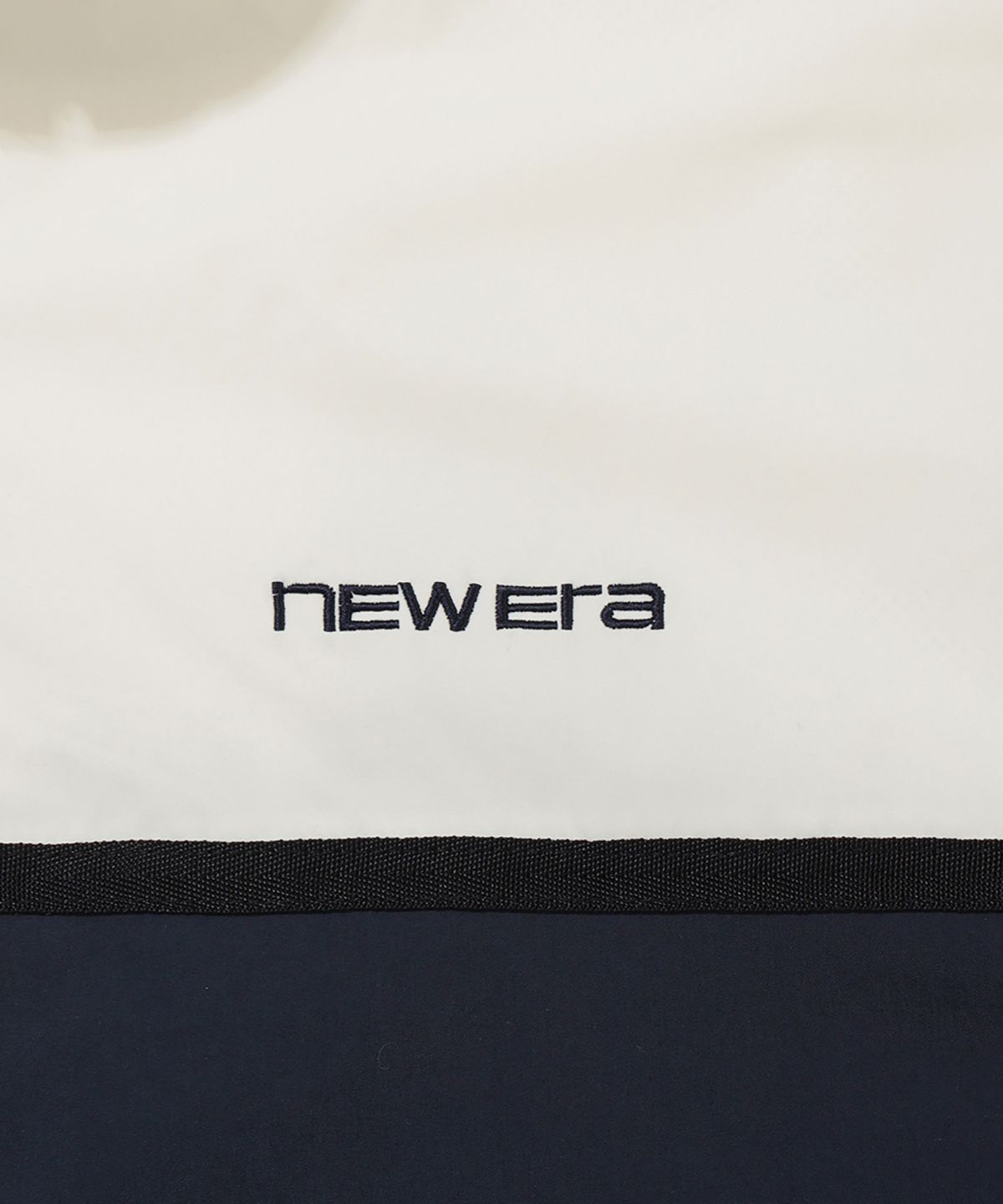 뉴에라(NEW ERA) 락 박스 웜 업 재킷 화이트 14954695