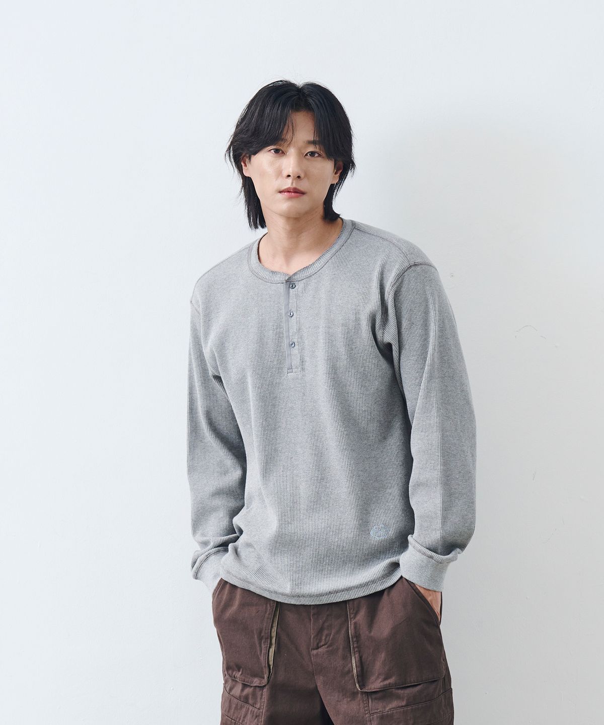 논타입(NONTYPE) WAFFLE HERNY NECK T-SHIRTS (MELANGE GRAY)