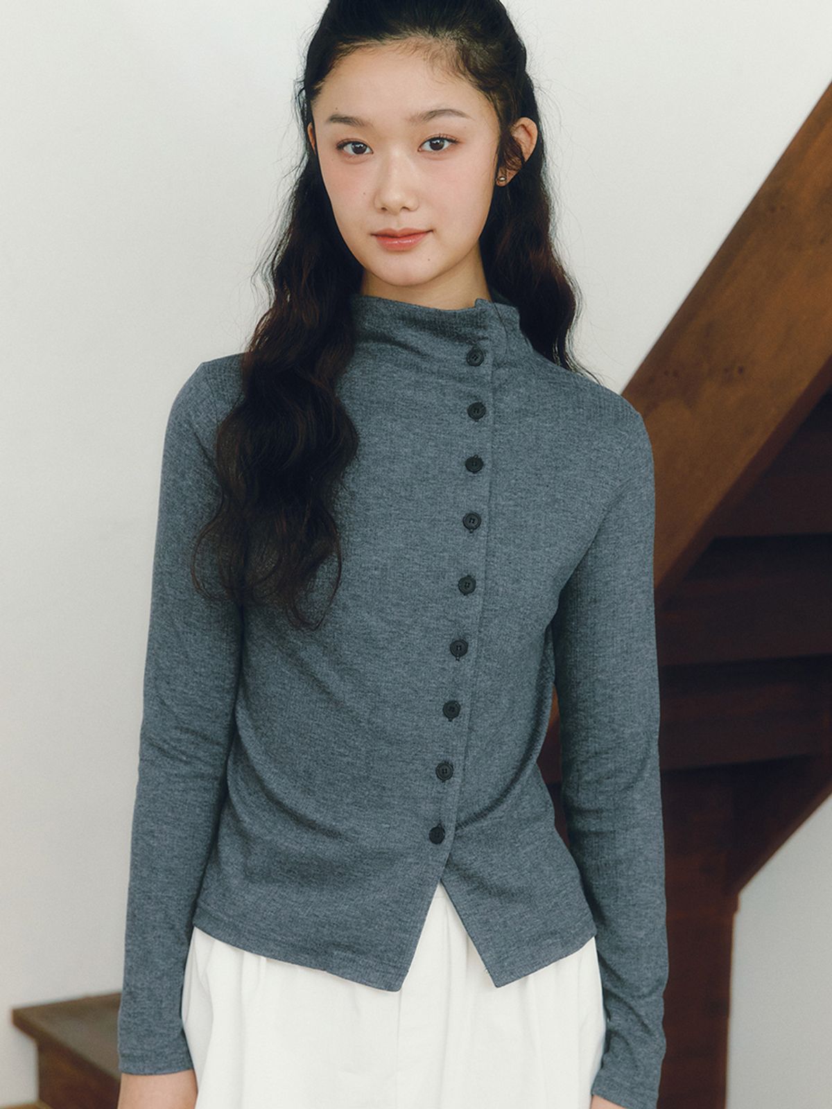 가니송(GANISONG) 하프 넥 버튼 풀오버_그레이