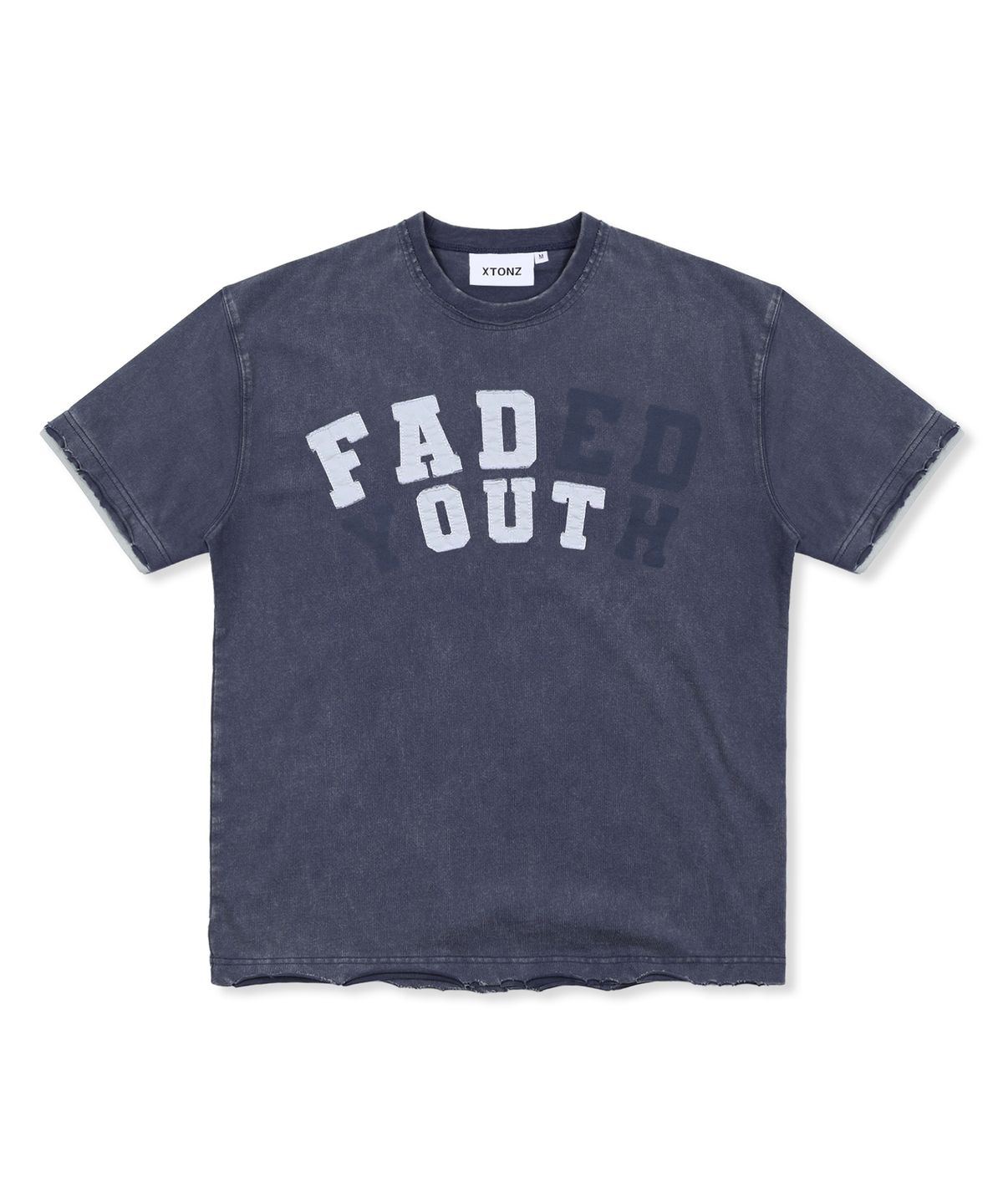 엑스톤즈(XTONZ) XF014 아치 아플리케 데미지 워싱 티셔츠 (NAVY)