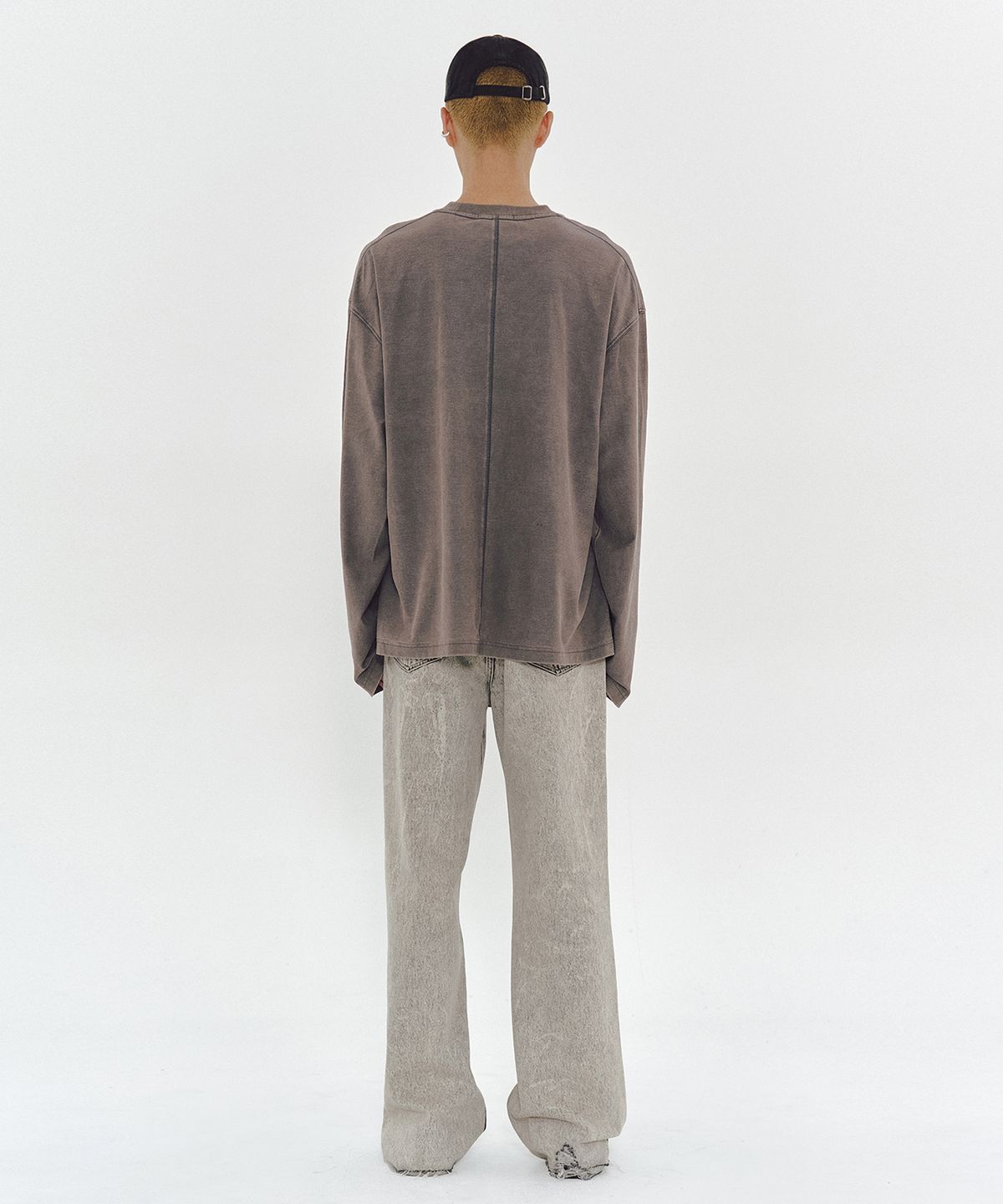 엠엠아이씨(MMIC) VEIL LONGSLEEVE (CHARCOAL)