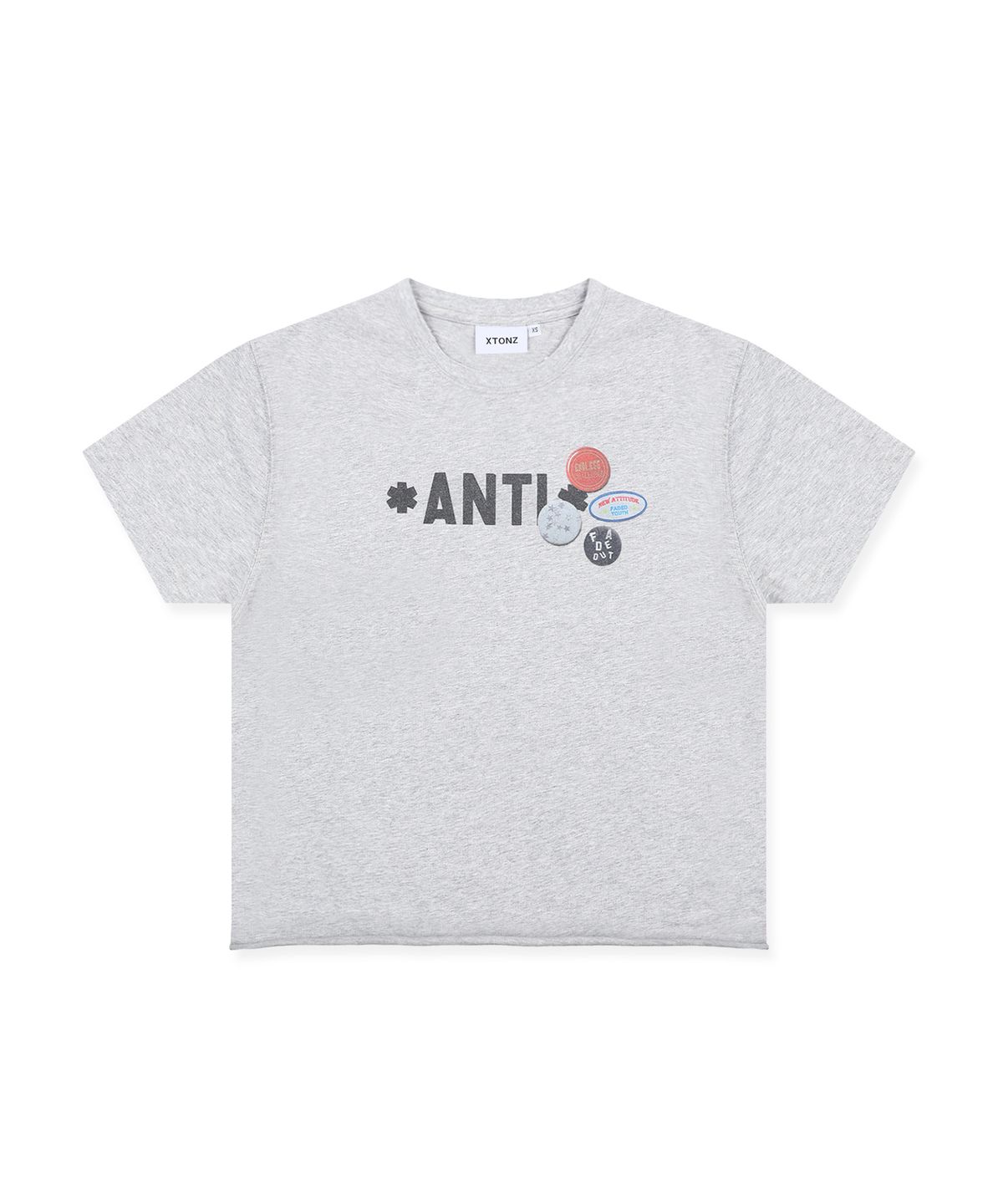 엑스톤즈(XTONZ) XF010 안티 핀 뱃지 티셔츠 (GRAY)