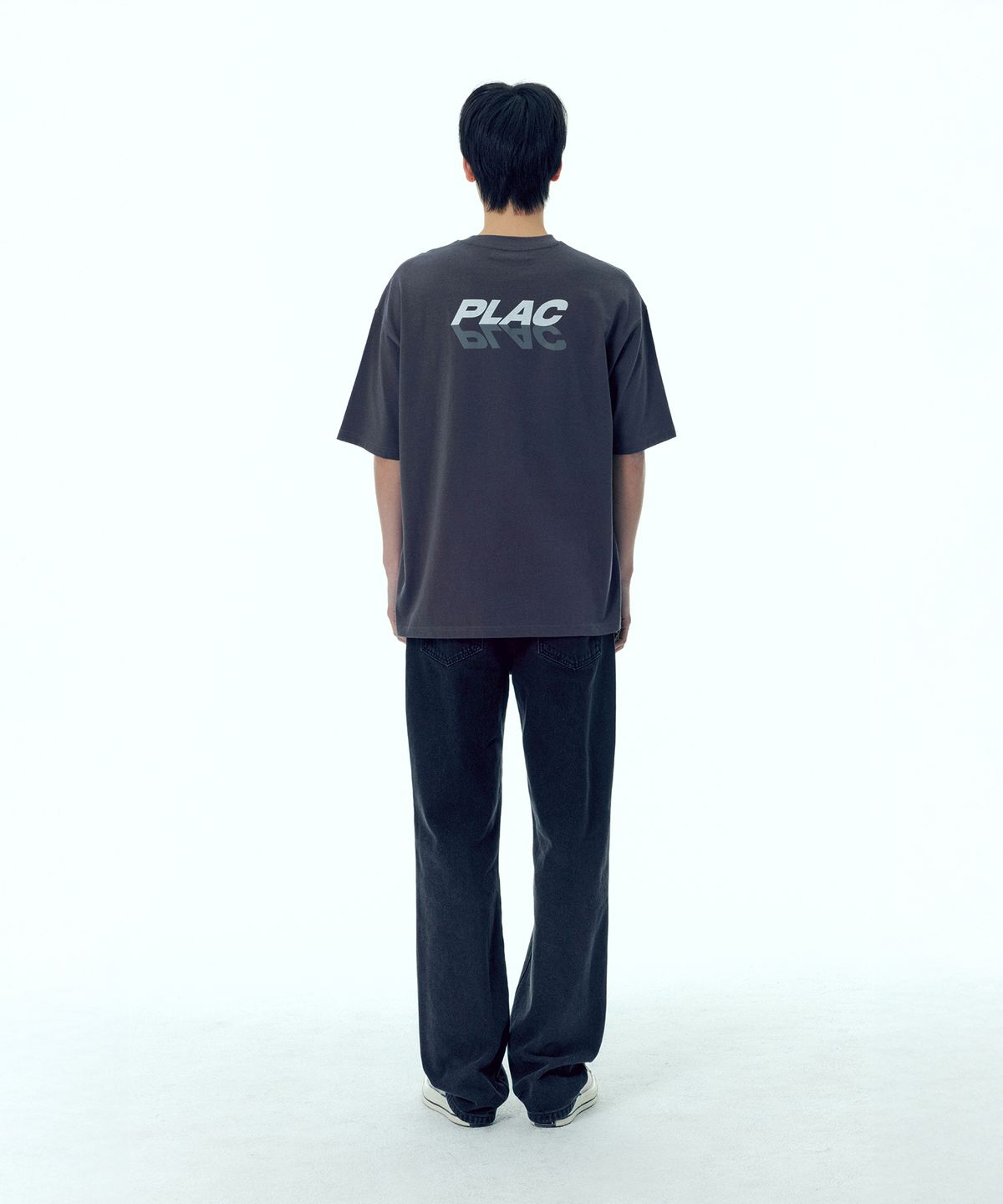 플랙(PLAC) 로고 오버 반팔 티셔츠 2colors