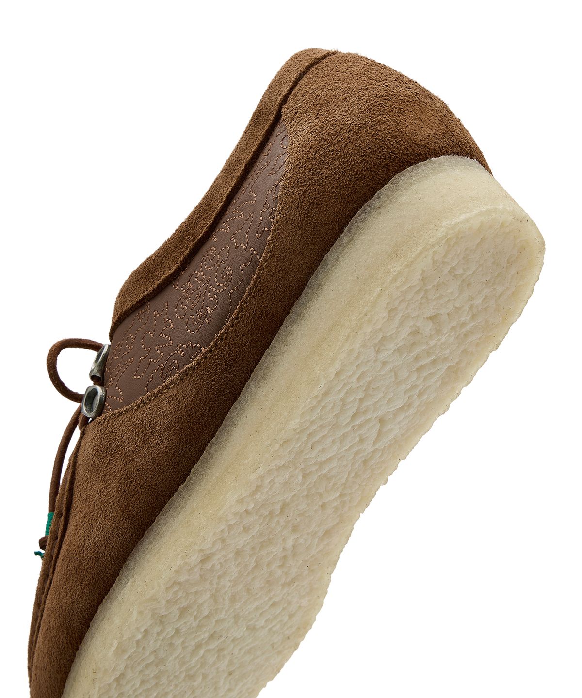 클락스 오리지널스(CLARKS ORIGINALS) [Clarks Originals x ADSB] 왈라비 엠브로이더리 - 탠 / AAA531UTAN