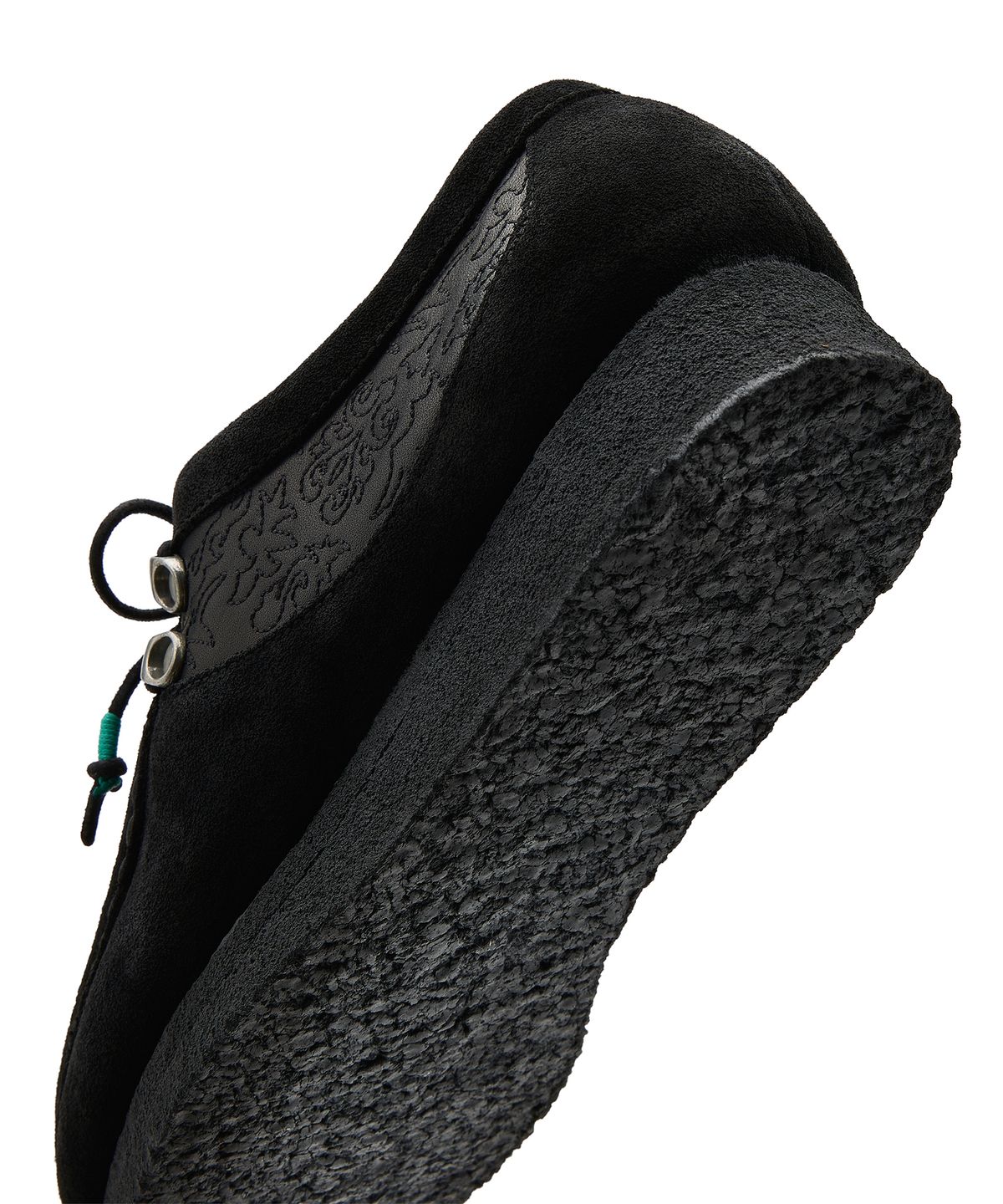 클락스 오리지널스(CLARKS ORIGINALS) [Clarks Originals x ADSB] 왈라비 엠브로이더리 - 블랙 / AAA531UBLK