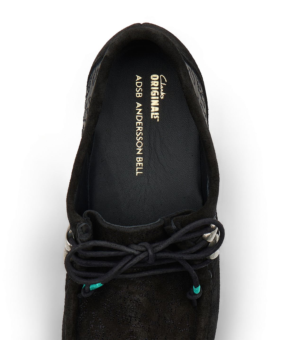 클락스 오리지널스(CLARKS ORIGINALS) [Clarks Originals x ADSB] 왈라비 엠브로이더리 - 블랙 / AAA531UBLK